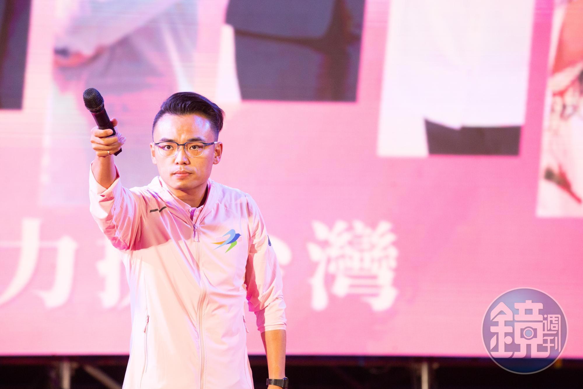 國民黨文傳會主委洪孟楷表示,政府應在本週公布發現金細節、在農曆年前入帳,並在年後啟動稅務檢討。(本刊資料照)