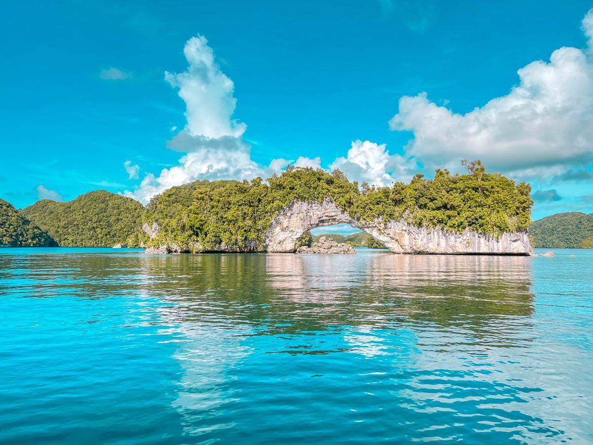帛琉觀光局宣布將發給持有中華民國護照的入境旅客100美金。（翻攝自帛琉觀光局臉書）
