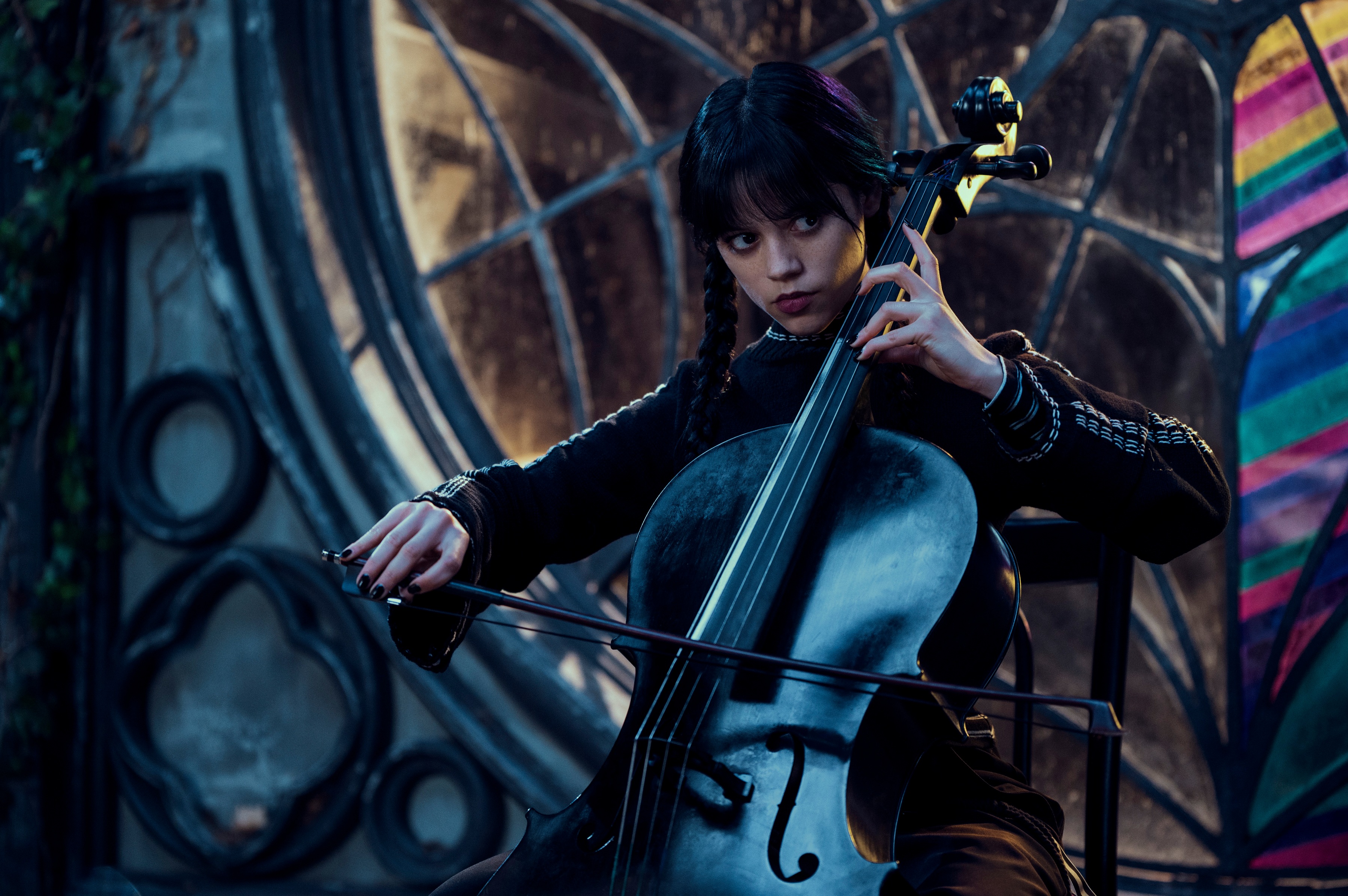 備受喜愛的《星期三》尚未獲得續訂通知,讓粉絲很擔心。(Netflix提供)