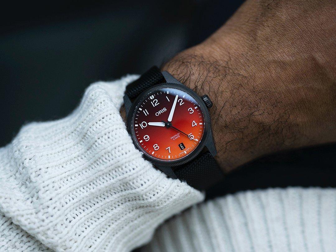 ORIS ProPilot Coulson 3D列印碳纖維5日鏈錶款,定價約NT$128,000。