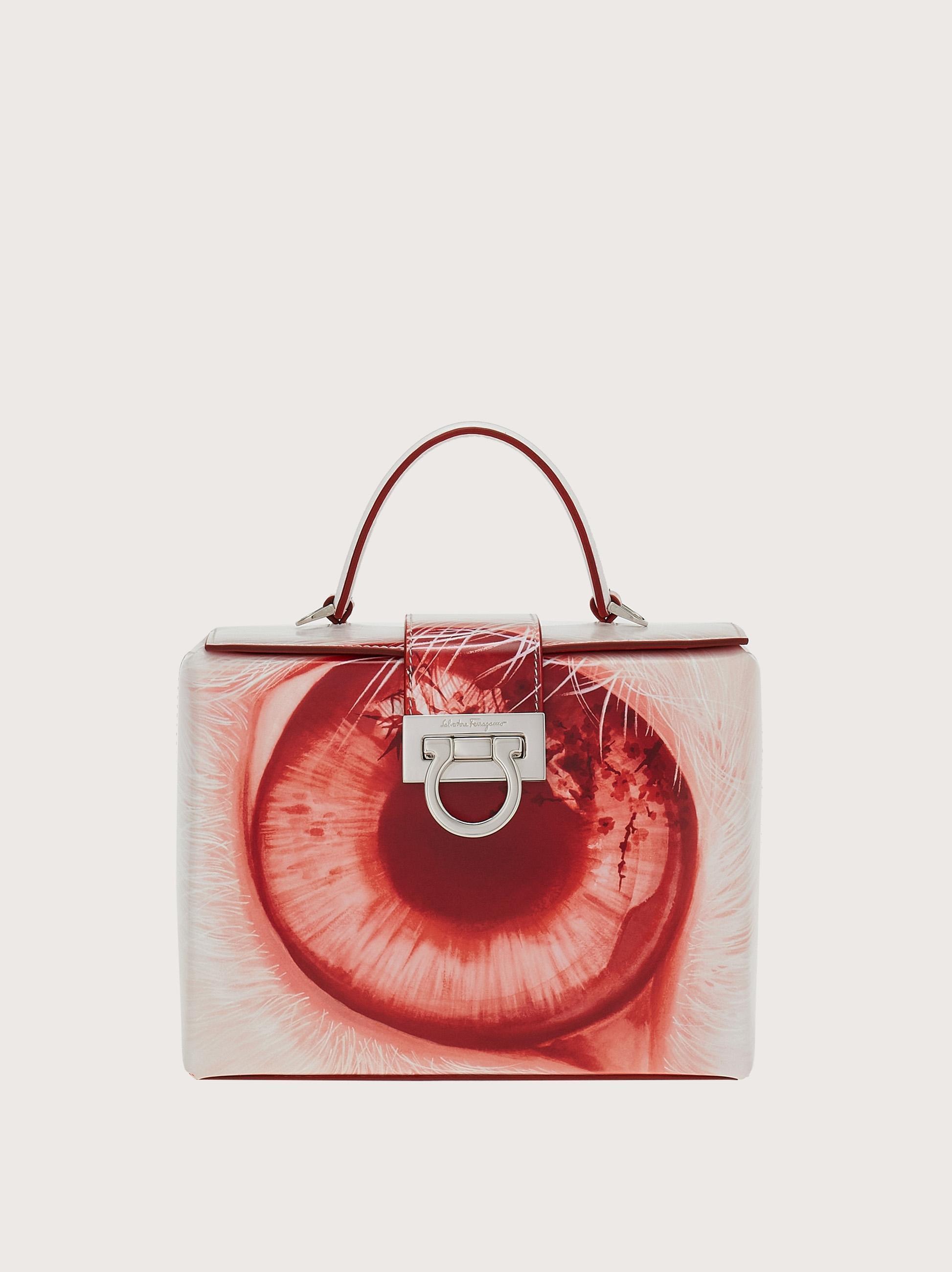 兔眼印花Trifolio手提包。NT$70,900(FERRAGAMO提供)