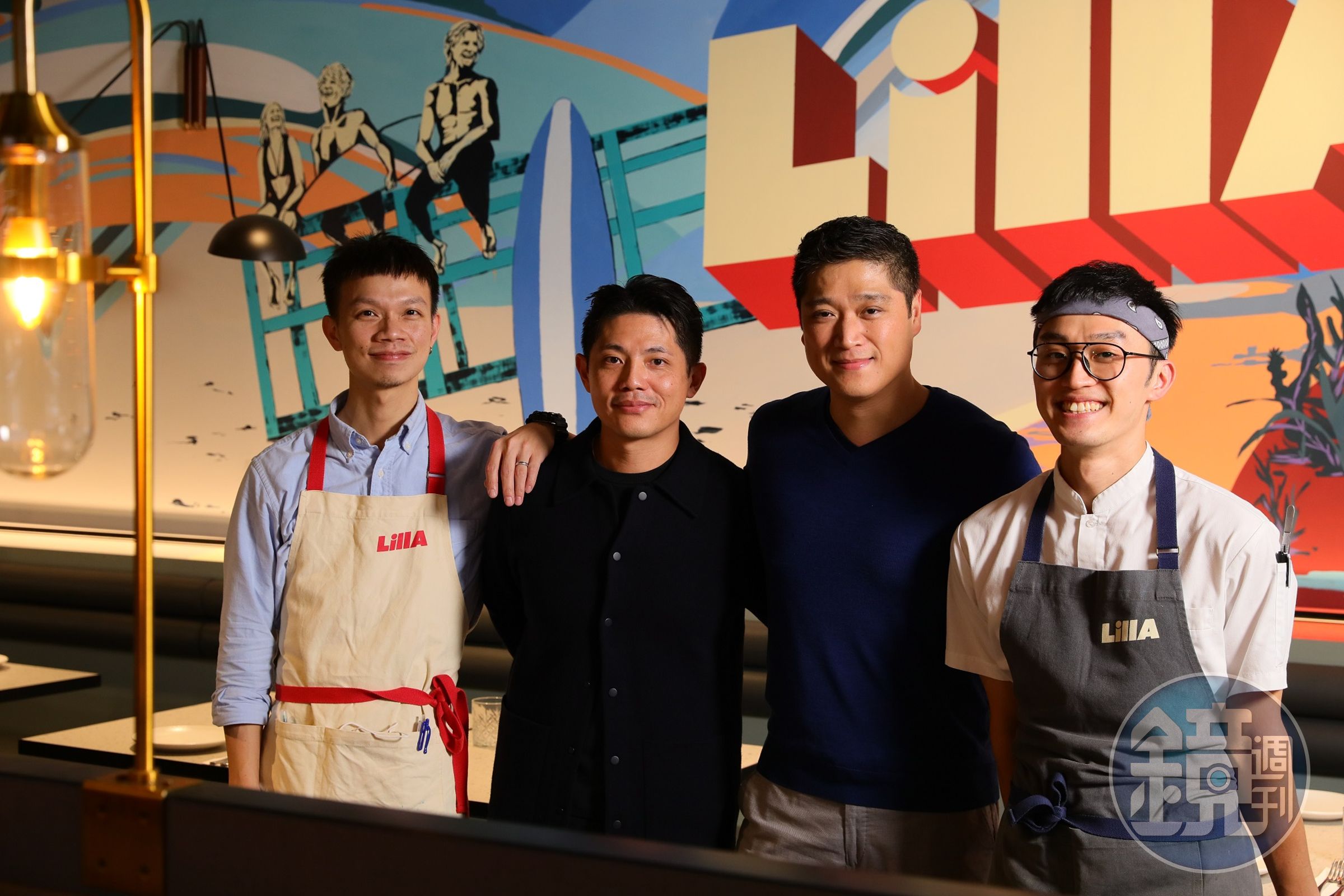 LillA由股東劉世揚(右二)及王大洪(左二)等一起打造堅強團隊。左一為LillA竹北店餐廳總經理沈詣宗、右一為LillA竹北店餐廳主廚蔡綮玄。