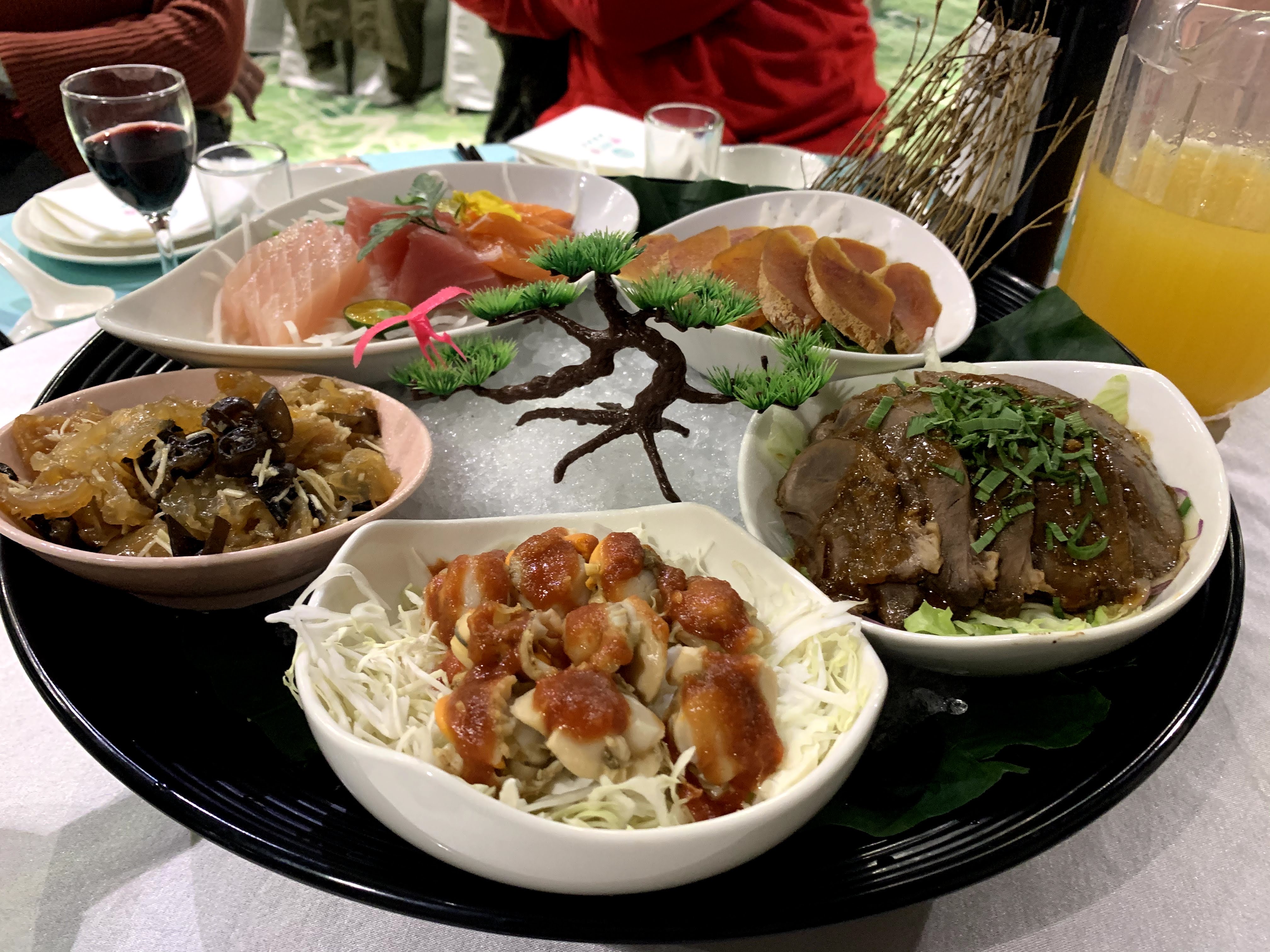 公司行號舉辦尾牙，除了犒賞員工吃好料，摸彩抽獎也是最令員工期待的環節。