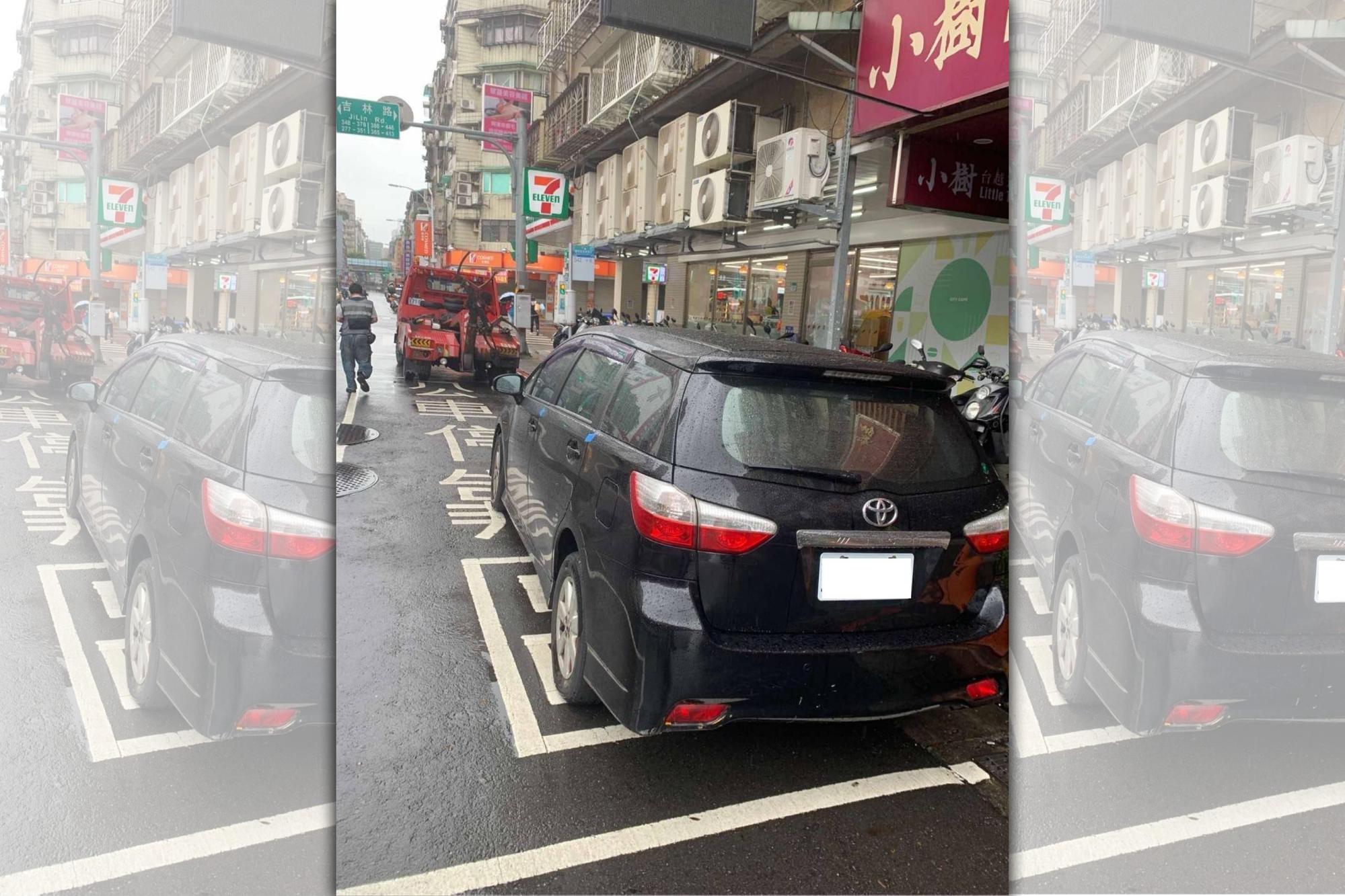 汽車違停公車停靠站，會被依法開罰。（警方提供）