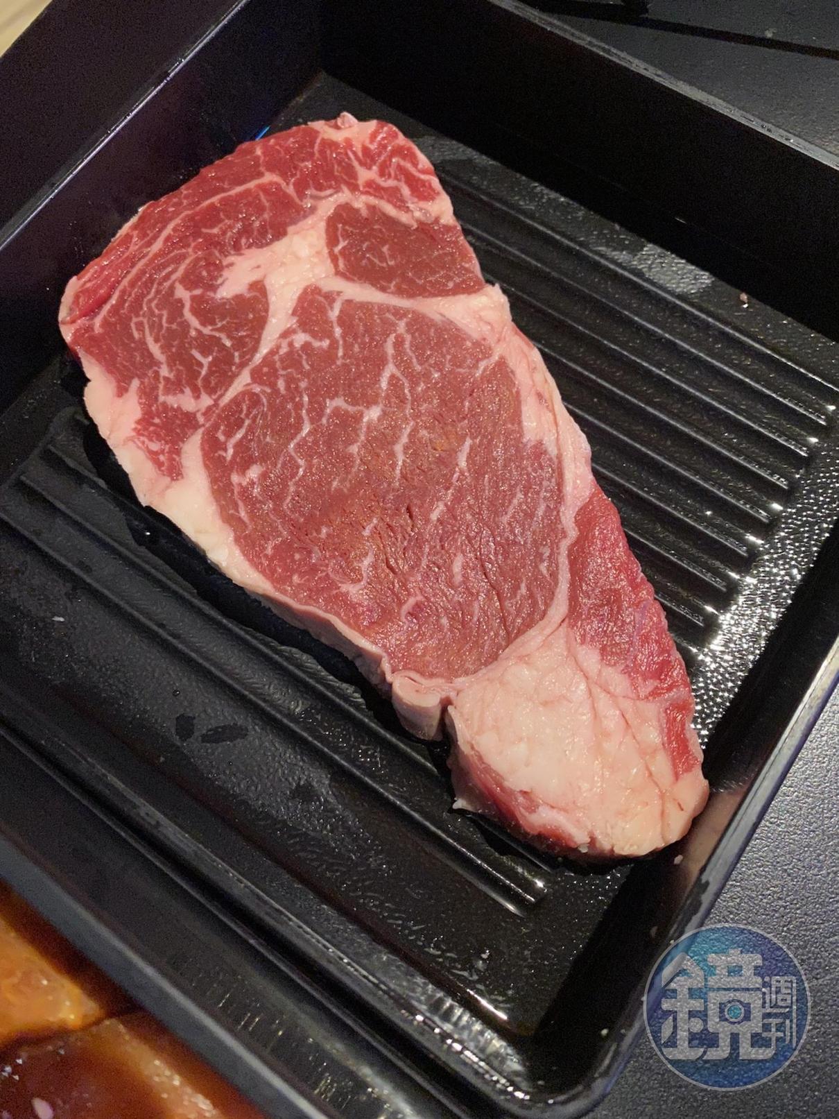 無肉不歡者也可以點「PS肋眼」等厚切牛排。