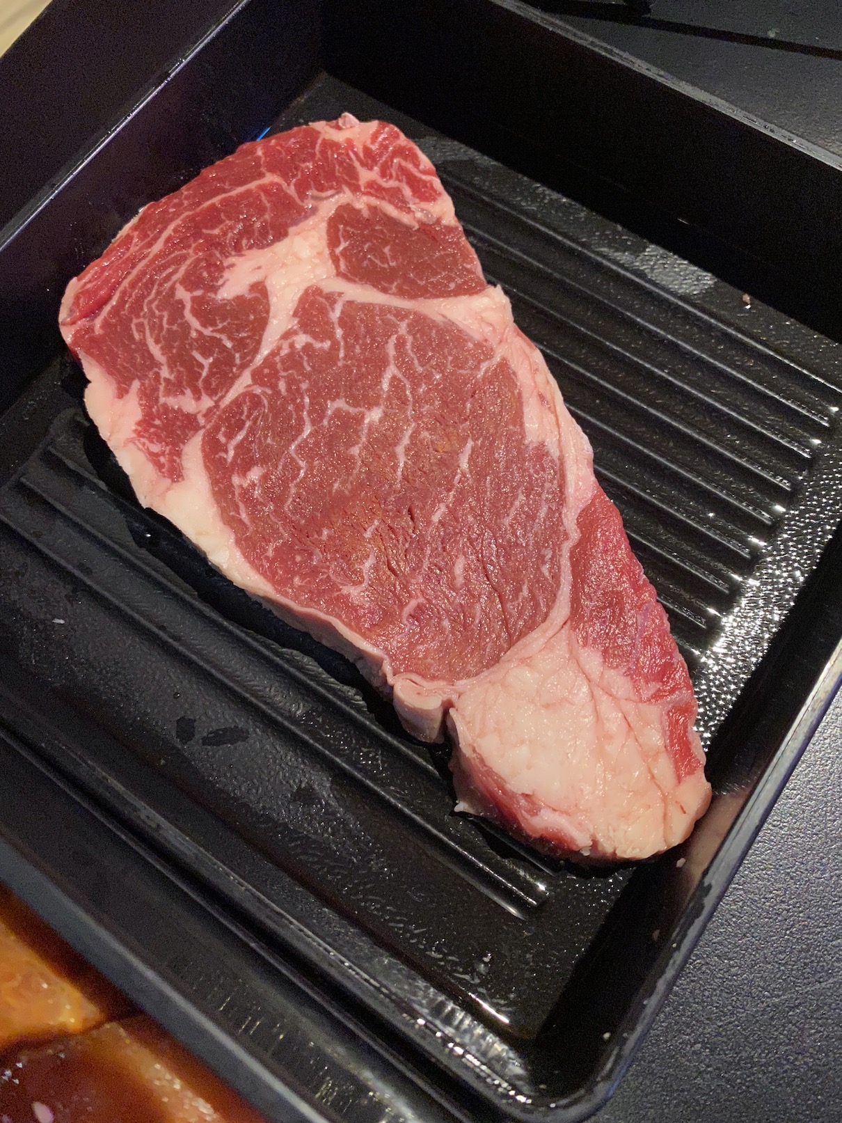 無肉不歡者也可以點「PS肋眼」等厚切牛排。