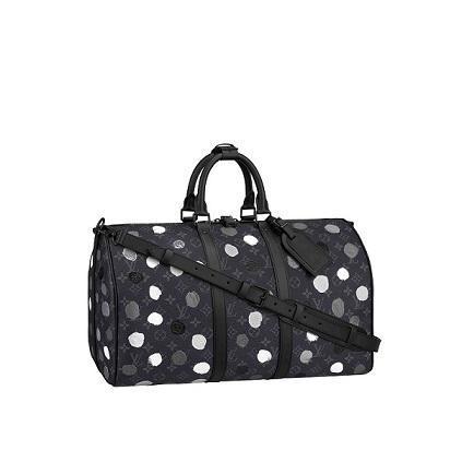 今日開幕記者會的亮點之一:LV X草間彌生Keepall 55旅行袋。NT111,000(路易威登提供)