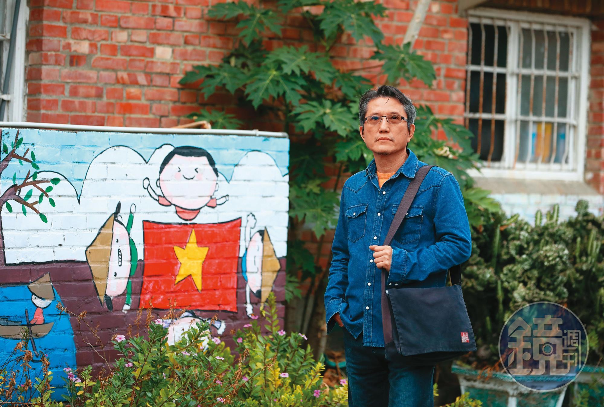 蔡崇隆長期關注移民移工議題,近年更成為在台越南人社群的一分子。