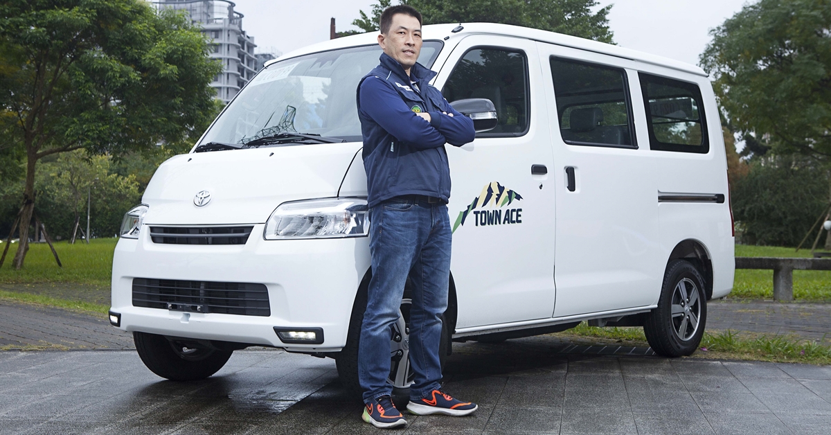 蔡信儀認為Town Ace廂型車的日系外型很有設計感，跳脫以往商用車的既定印象。