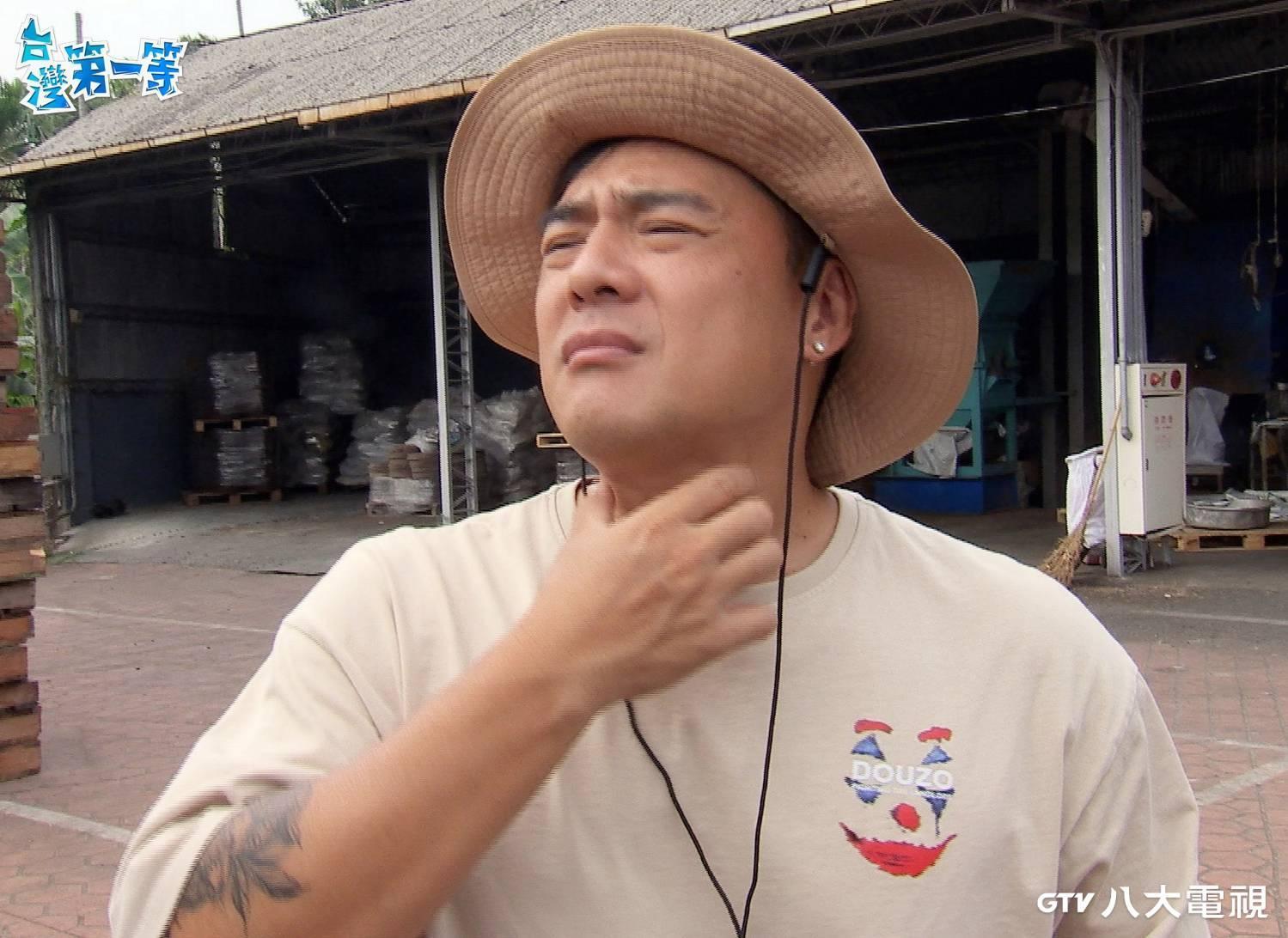 竇智孔接受苦茶油盲測考驗。（八大提供）