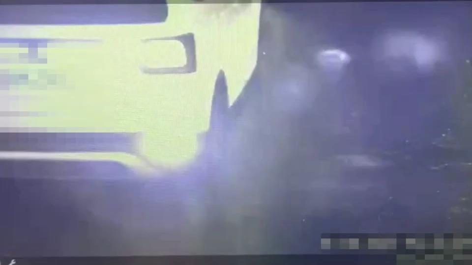 監視器拍下嫌犯車輛。(翻攝畫面)