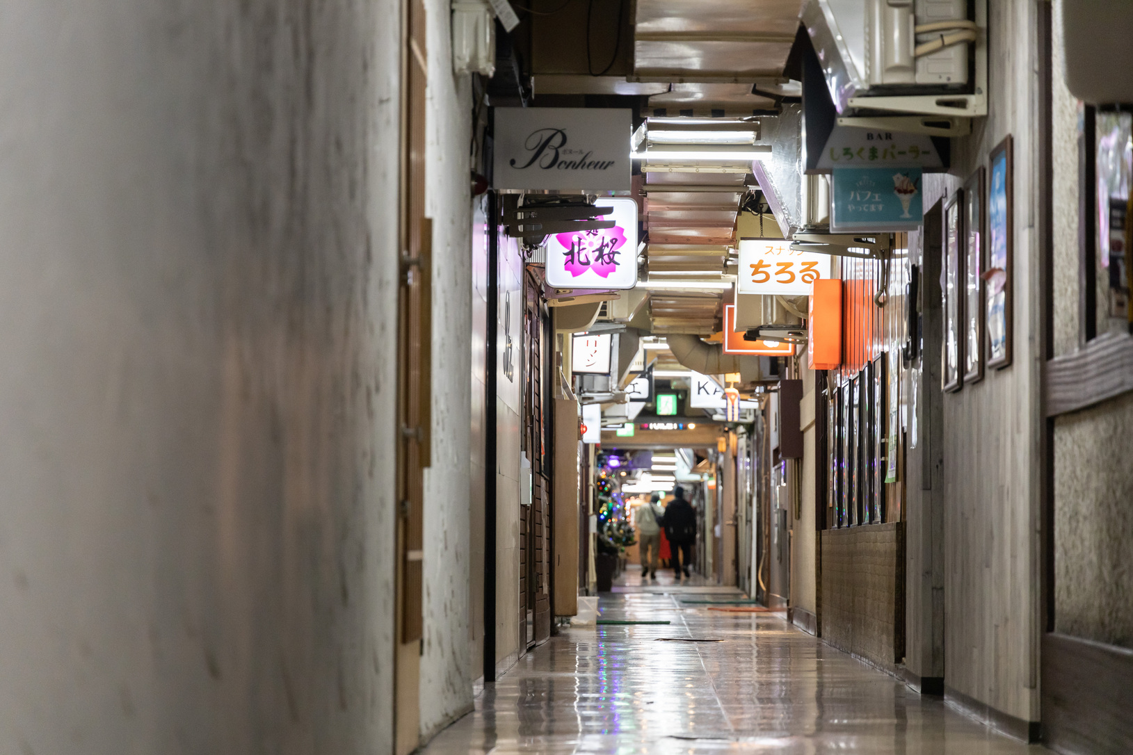 札幌薄野地區是座不夜城，由「OMO3薄野 by 星野集團」的「OMO Ranger」帶路，能深入在地人都不太知道的神祕路徑。