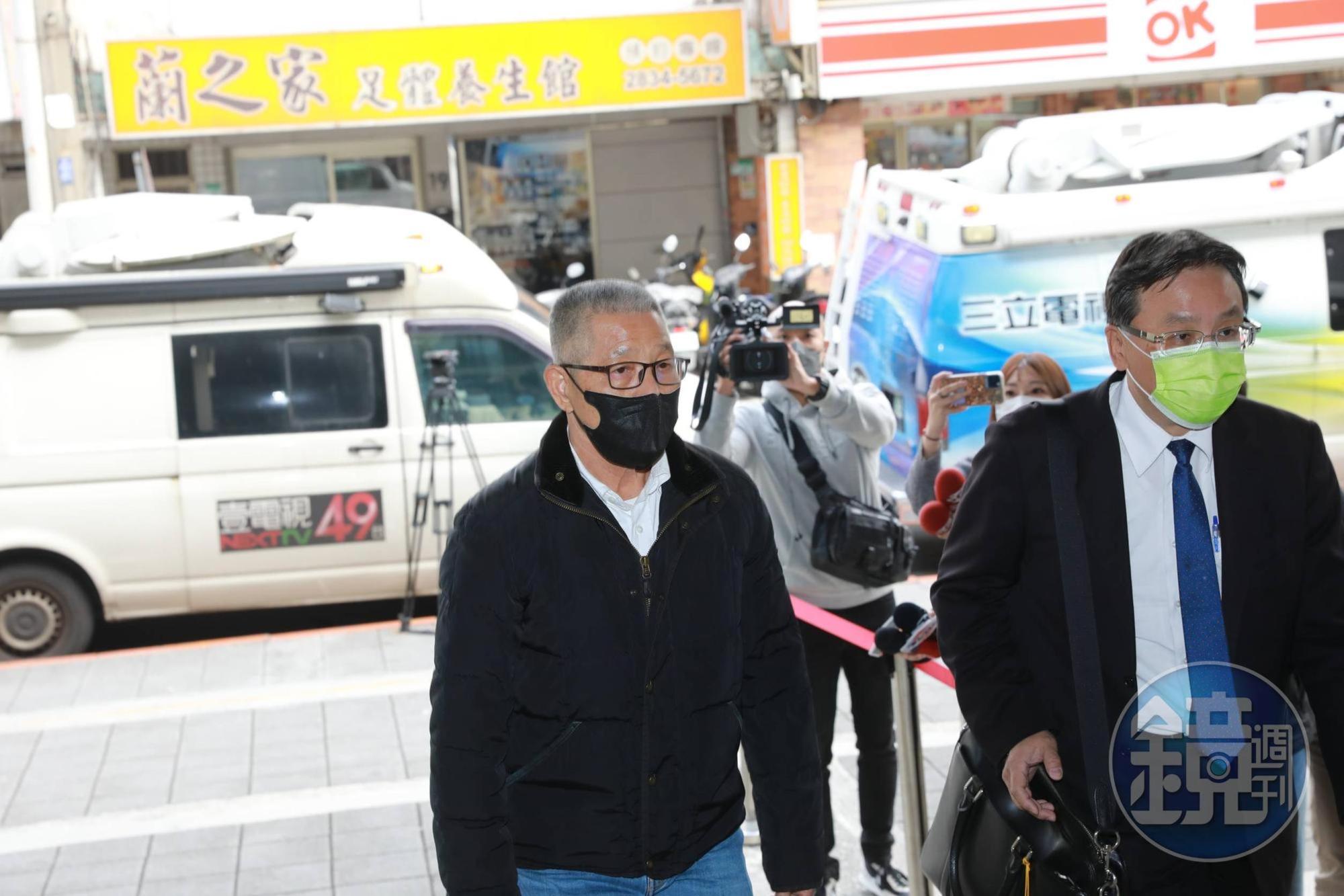 蕭景田今到士林地院出席羈押庭，卻在開庭前確診。