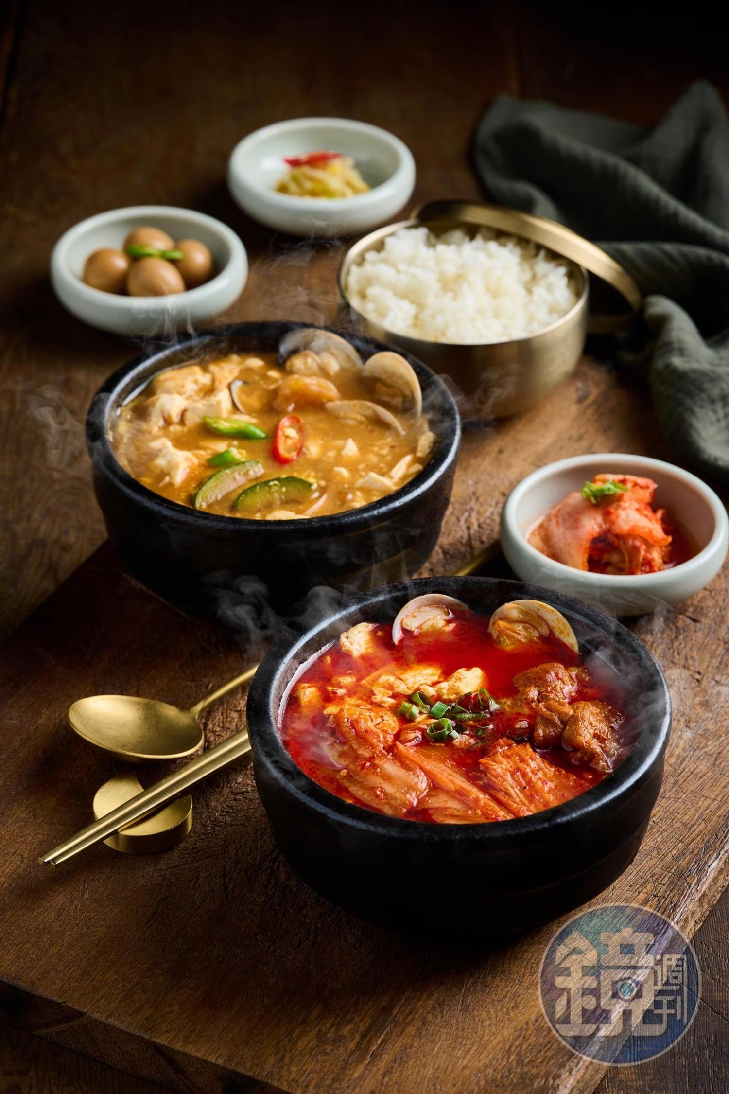 「FOND訪」必點的「泡菜豆腐鍋」與豆香甘醇溫和「大醬豆腐鍋」。（單點皆為330元／份，FOND訪 韓國傳統豆腐鍋提供）