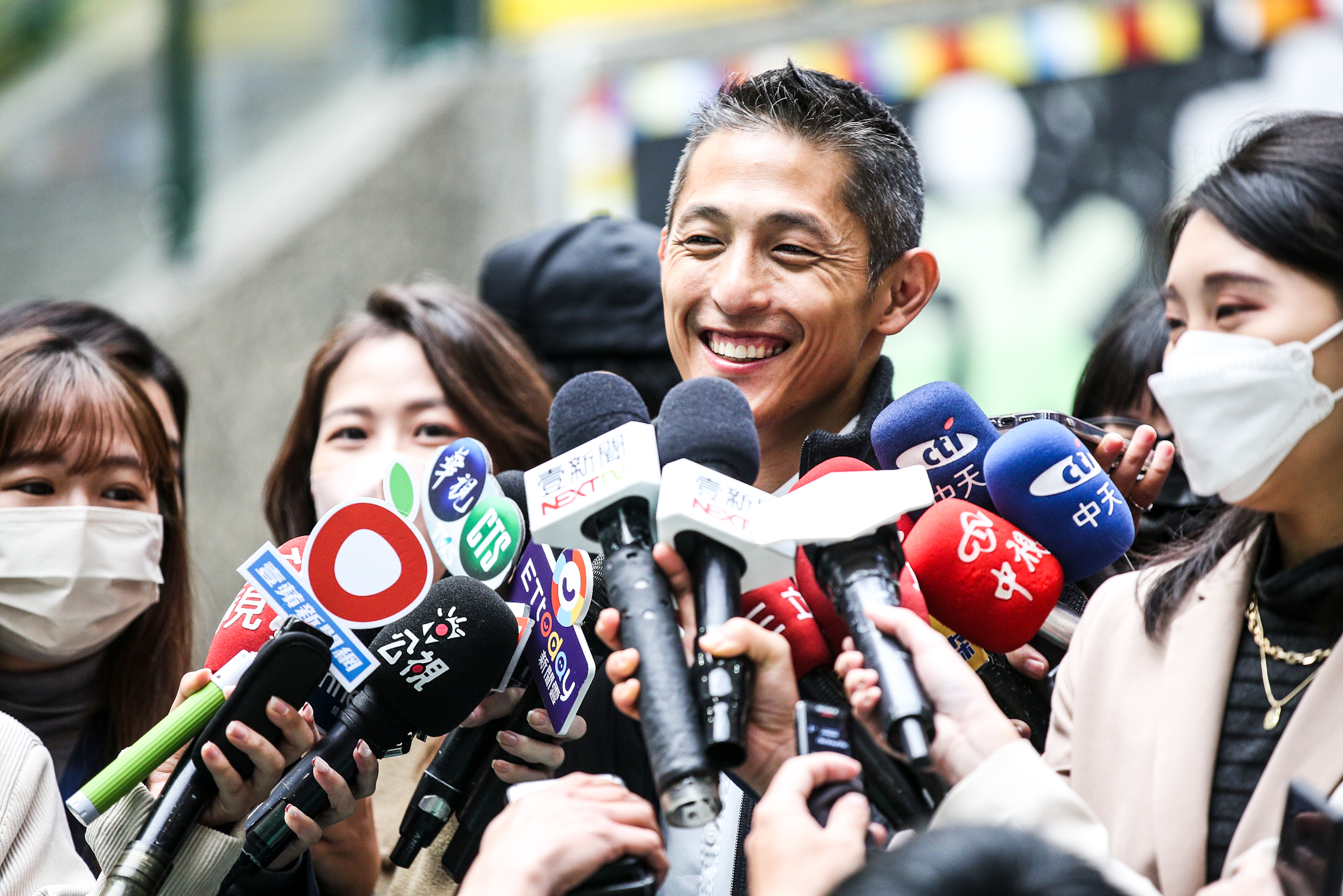 對於高嘉瑜評論超徵稅收是「行政失靈」後道歉一事,吳怡農提出自己的想法。