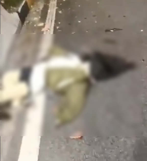 其中一名正妹當場慘死。(翻自《91吃瓜中心》)