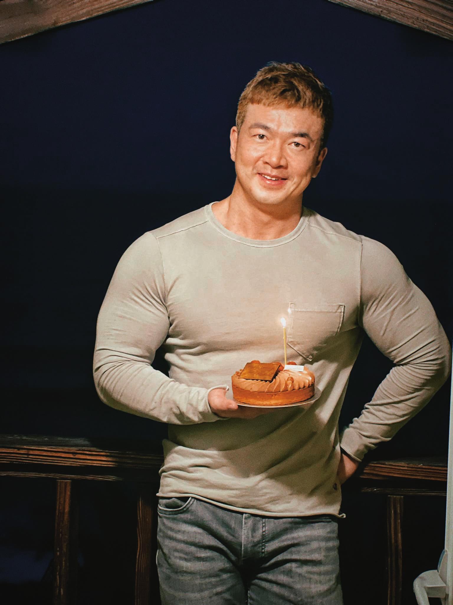 李沛旭去年7月和圈外女友閃電登記結婚。(翻攝自李沛旭臉書)