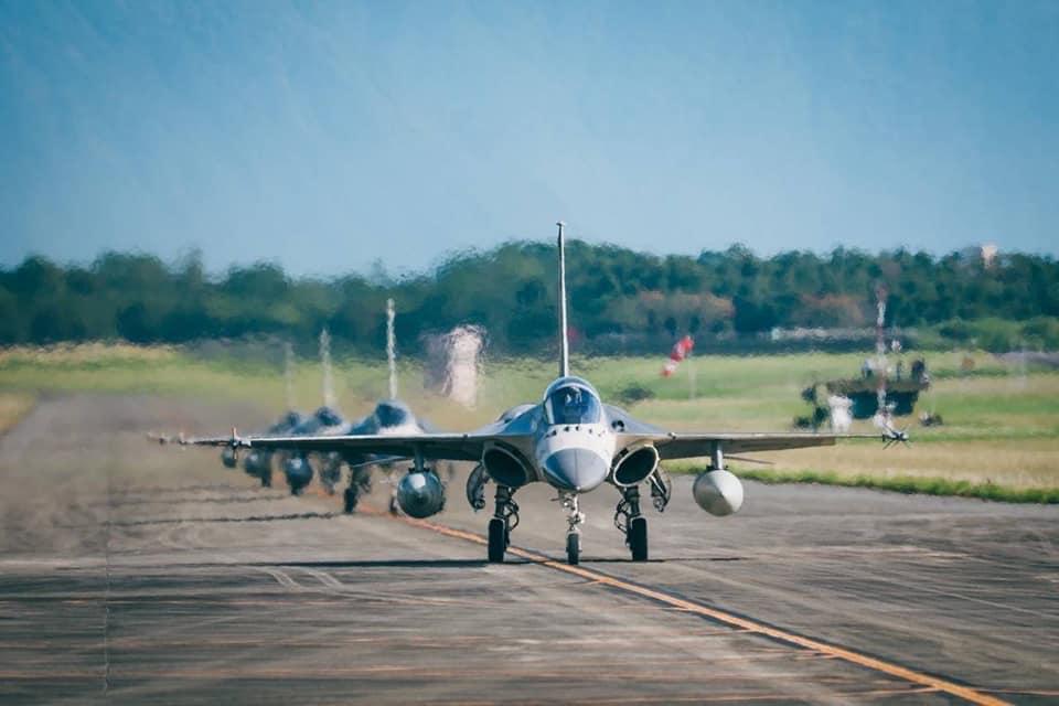 面對解放軍軍演、共機擾台，我國防部回應，「國軍對台海及週邊情勢完全掌握、適切應處，有能力、有決心、有信心確保國家安全！」（示意圖，翻攝自國防部發言人臉書粉專）
