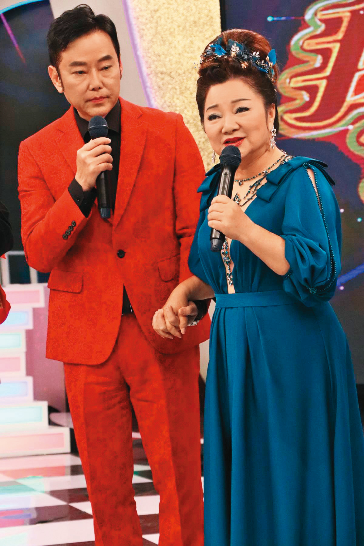 陽帆(左)入主《我愛冰冰Show》與白冰冰(右)默契極佳。(中視提供)