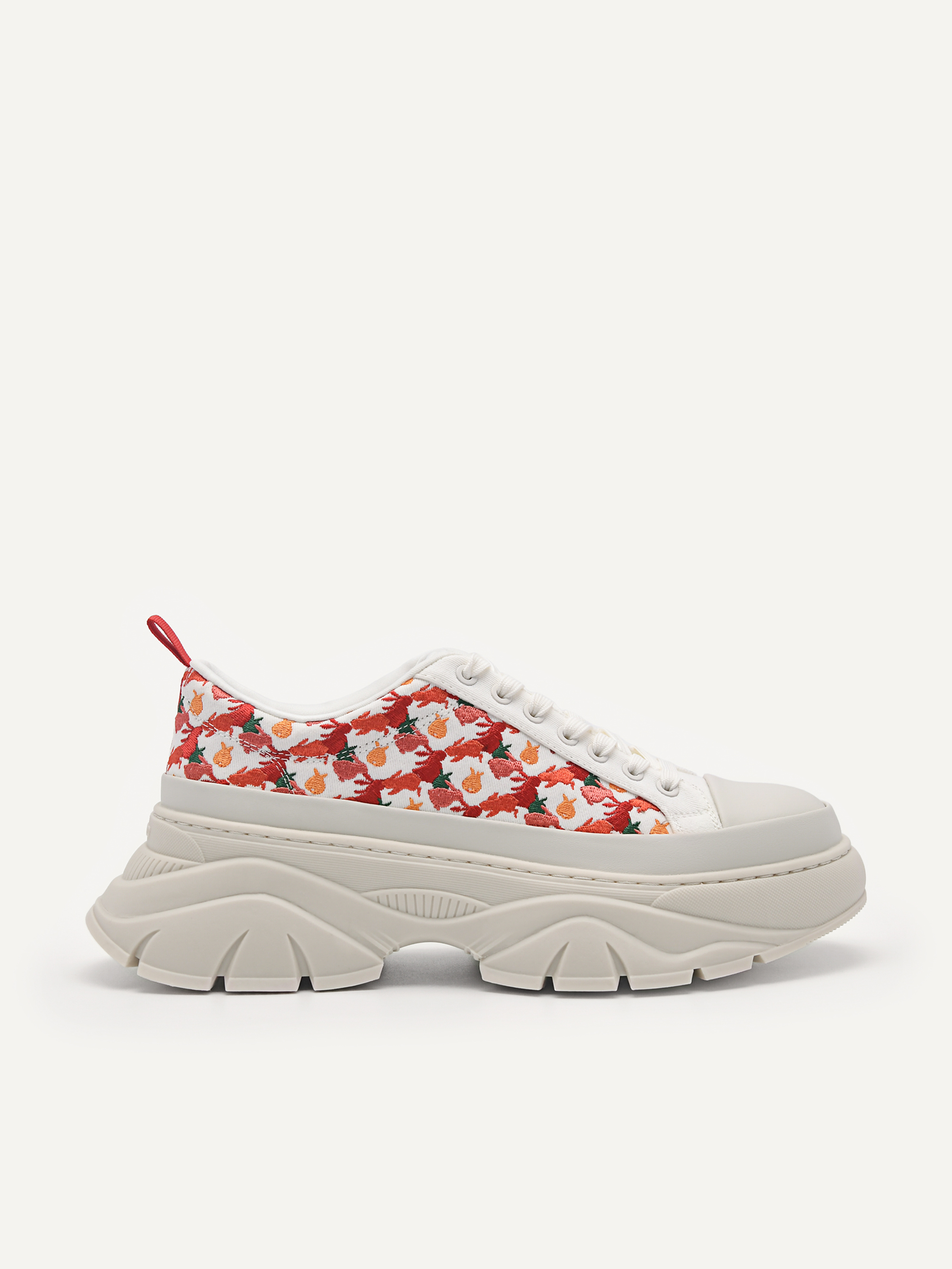 Hybrix紋理運動鞋。NT$3,290（PEDRO提供）