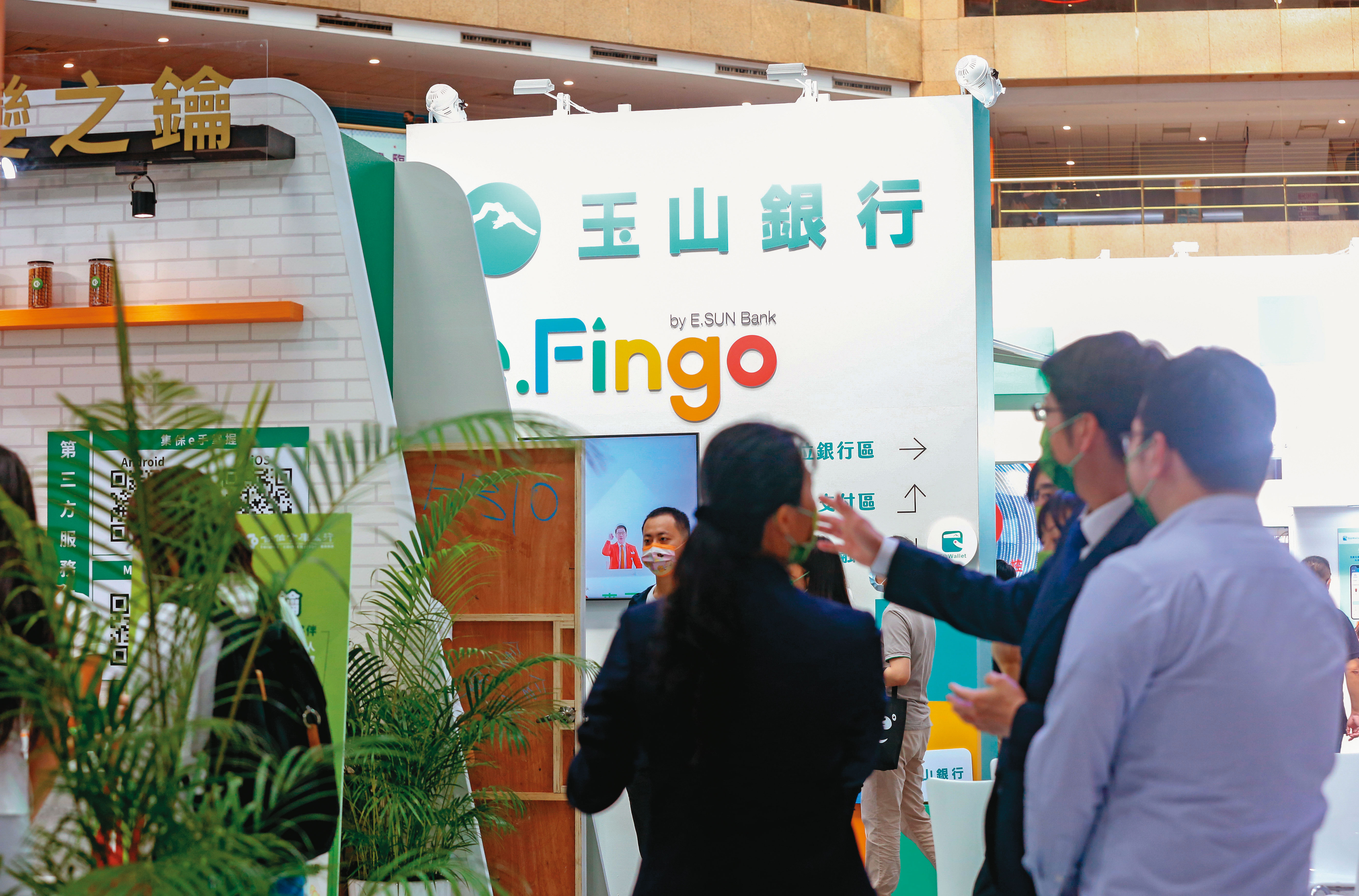 玉山金配股大方，現金和股票配發比例各半，是王仲麟的心頭好。