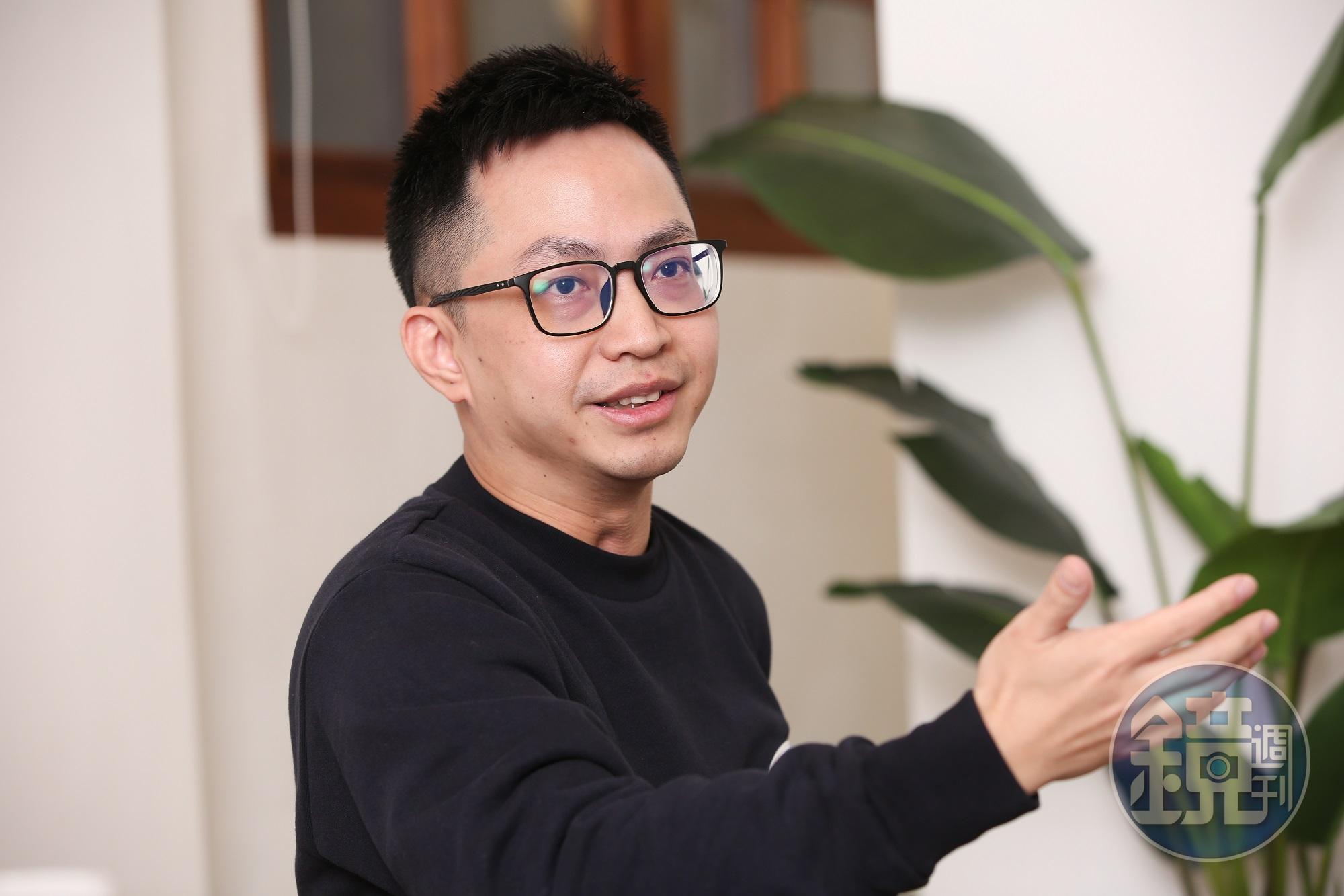 監製林秉聿分享拍攝影集《台灣犯罪故事》時，團隊克服困難的過程。