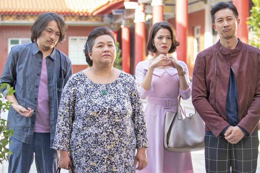 熱門台劇《我的婆婆怎麼那麼可愛》創下公視收視率新高,右起為演員邱凱偉、蘇晏霈、鍾欣凌、楊銘威。(公視提供)