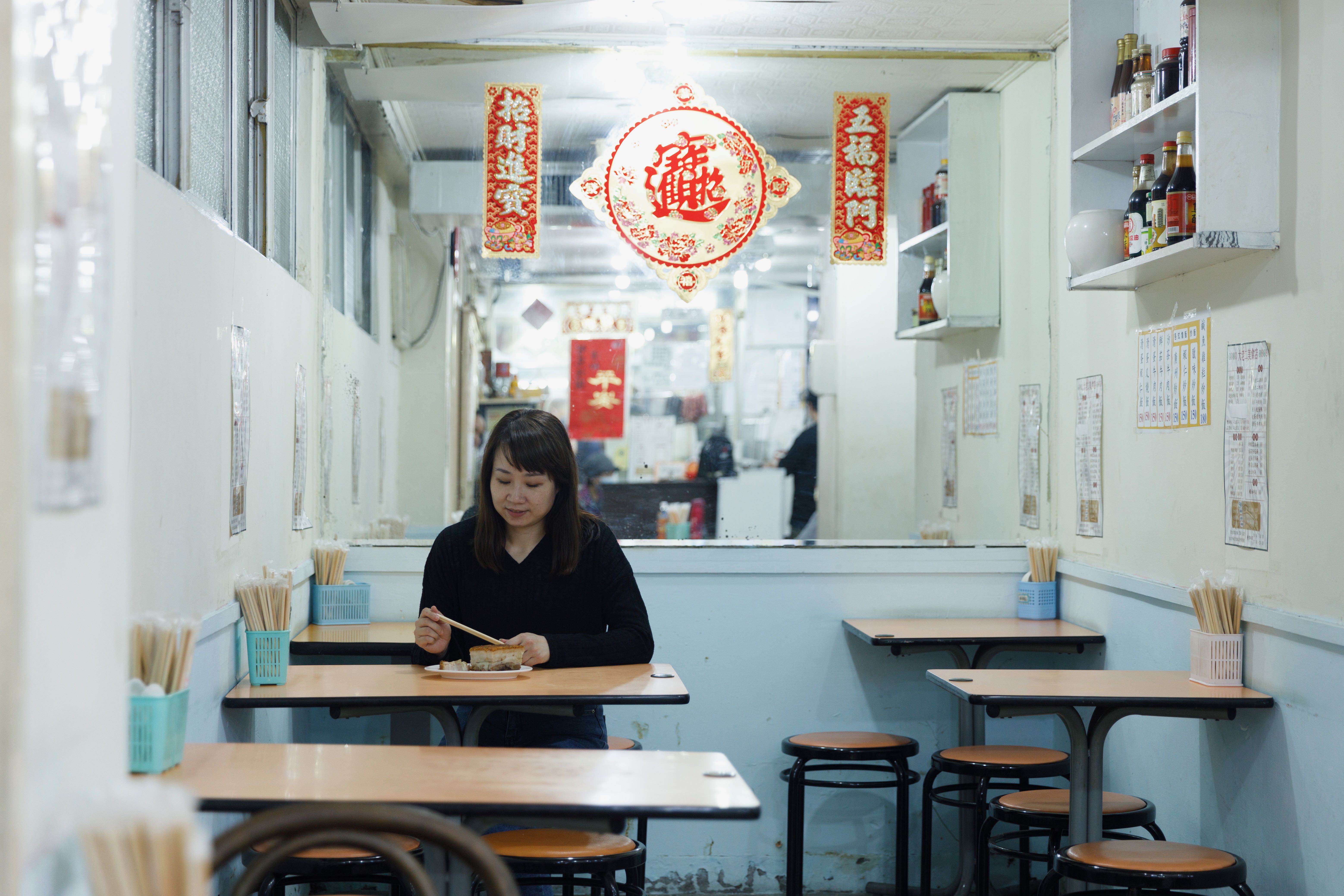 店裡陳設簡單，餐點非常實吃。