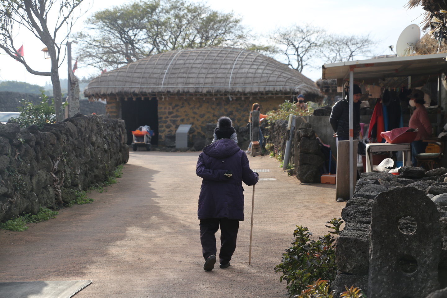 裡頭還有500戶人家居住。