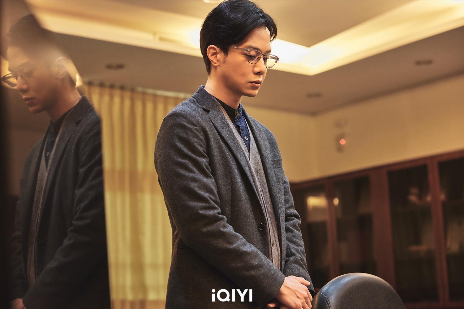 薛仕凌劇中飾演的角色令人細思極恐。(愛奇藝提供)