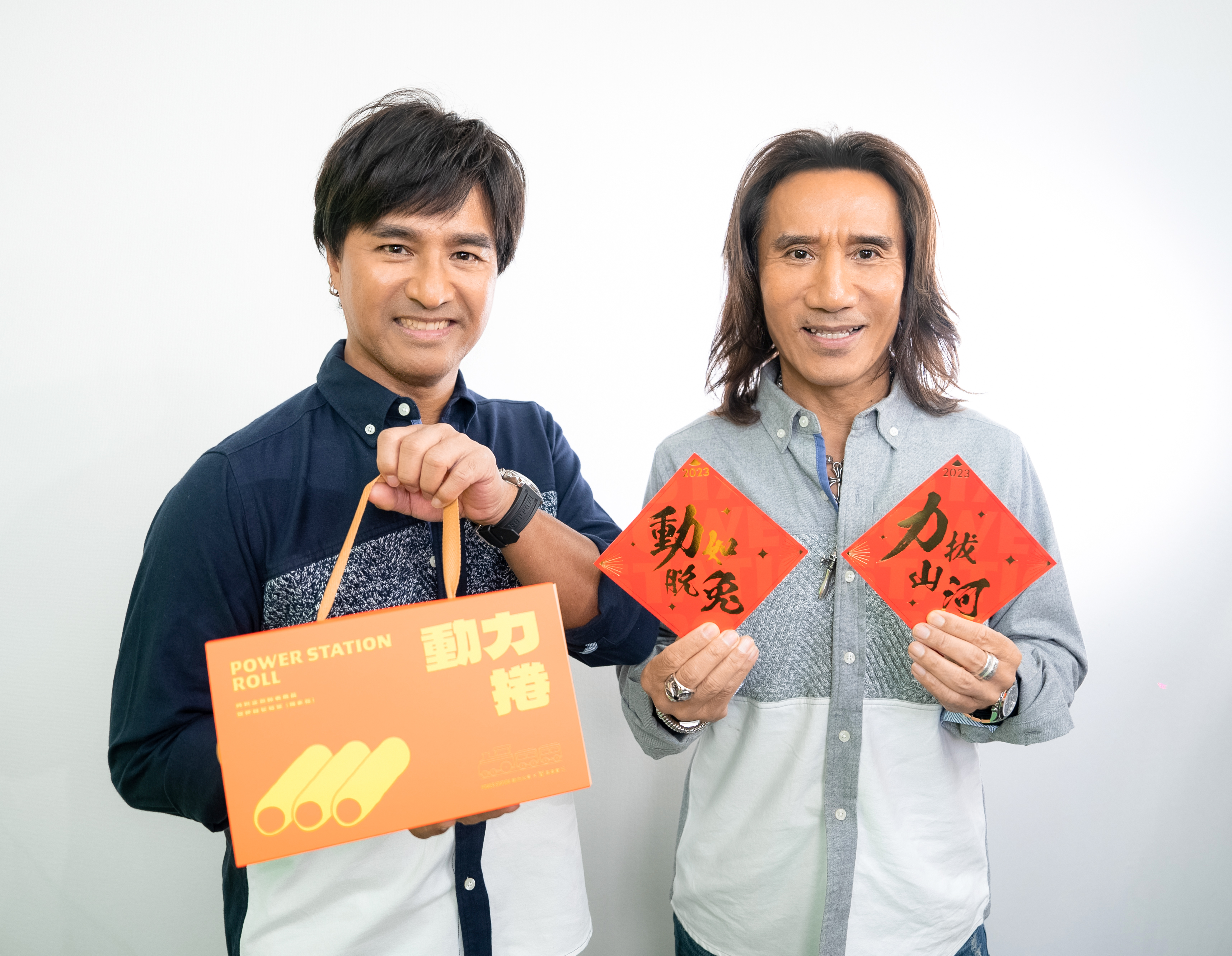 動力火車與世界麵包冠軍師傅陳永信，聯手推出「動力捲」進軍蛋捲市場。（華研國際提供）