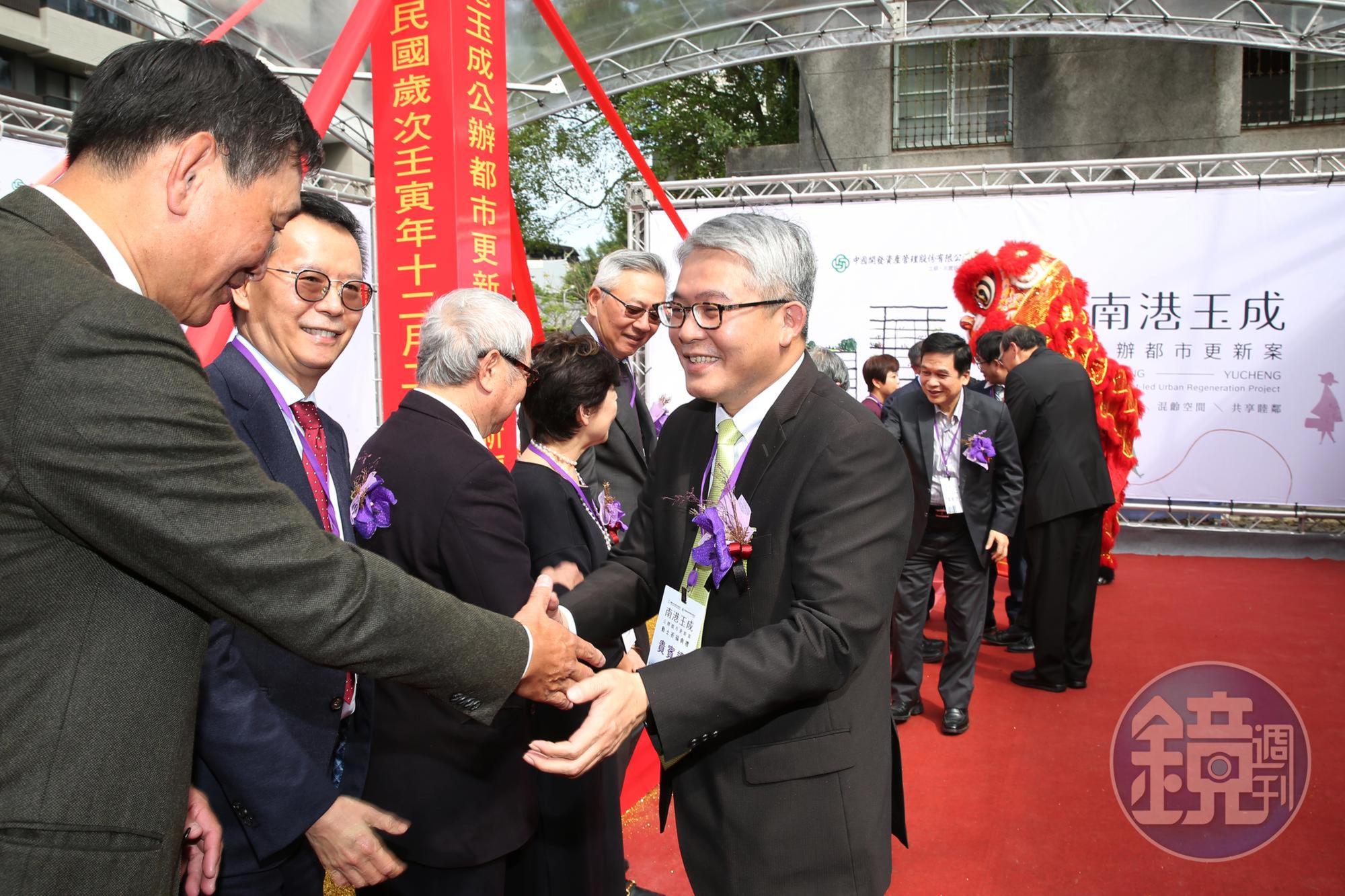 內政部代理部長、國家住都中心代理董事長花敬群透露，平均地權修正法案預計三到四個月就會修法完成，不會溯及既往。