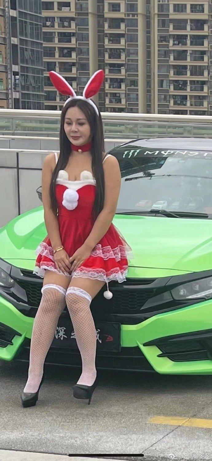 本尊現形。（翻自微博）