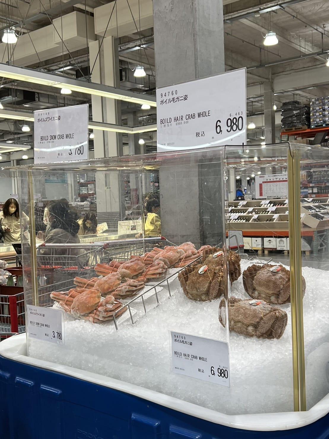 網友認為日幣貶值,海鮮食材也比台灣便宜,有網友力推「螃蟹」價格也十分划算。(翻攝臉書社團「Costco好市多 商品經驗老實說」)