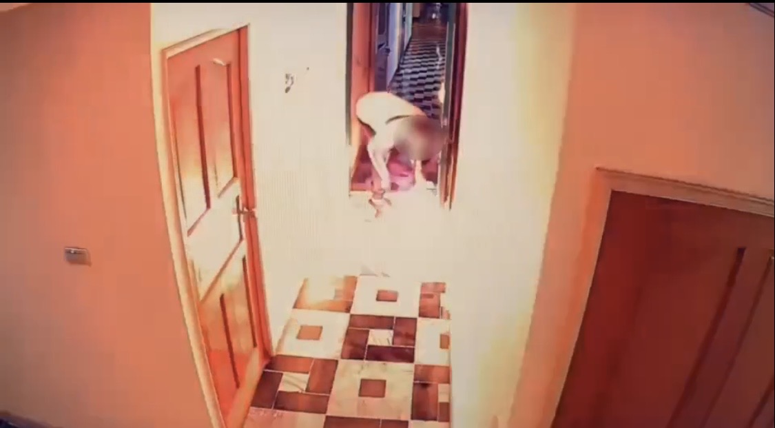 郭姓男子縱火報復與他有糾紛的鄰居。（翻攝畫面）