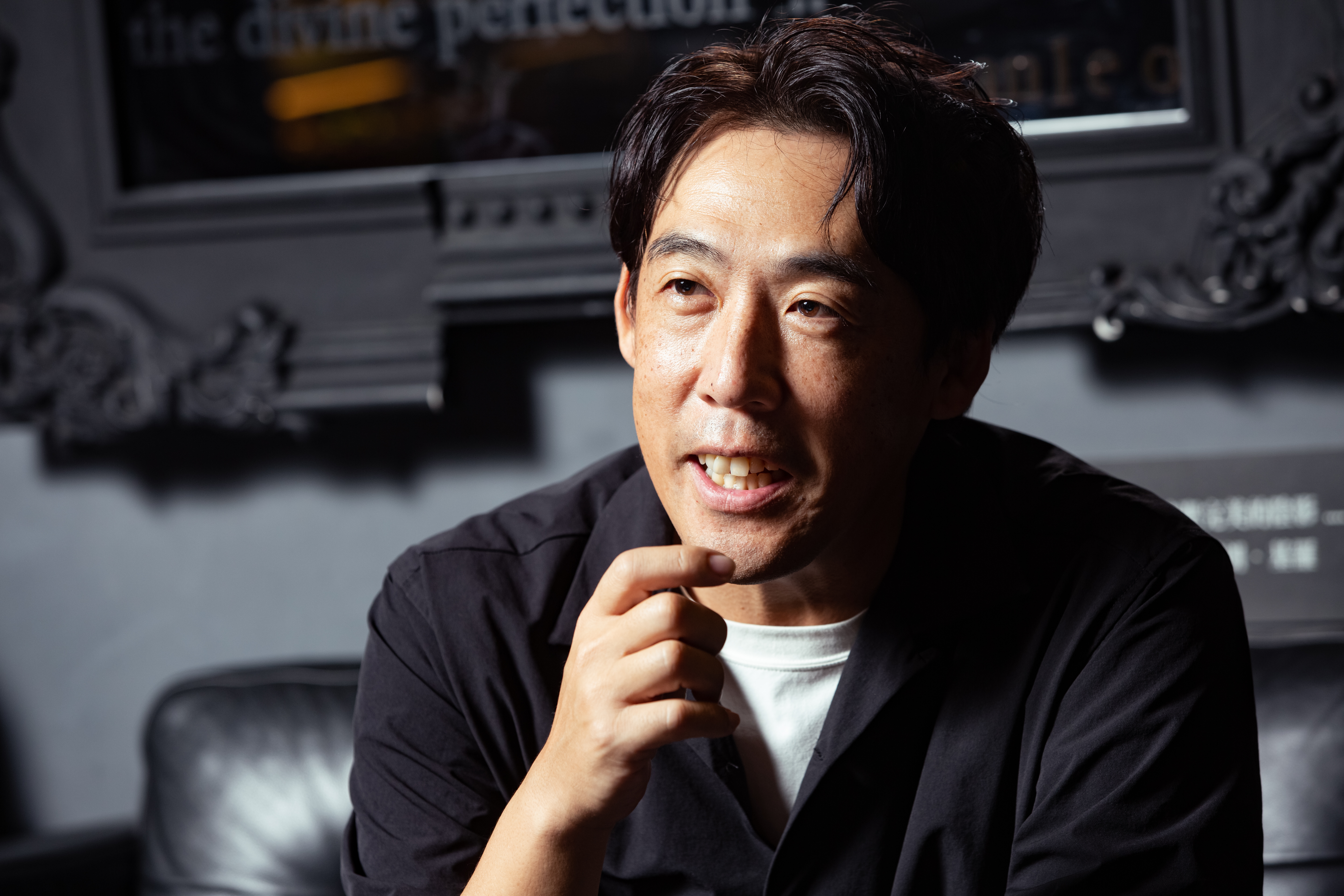 石川慶有三部電影都是改編自小說，他透露選擇作品時有些自己的堅持。
