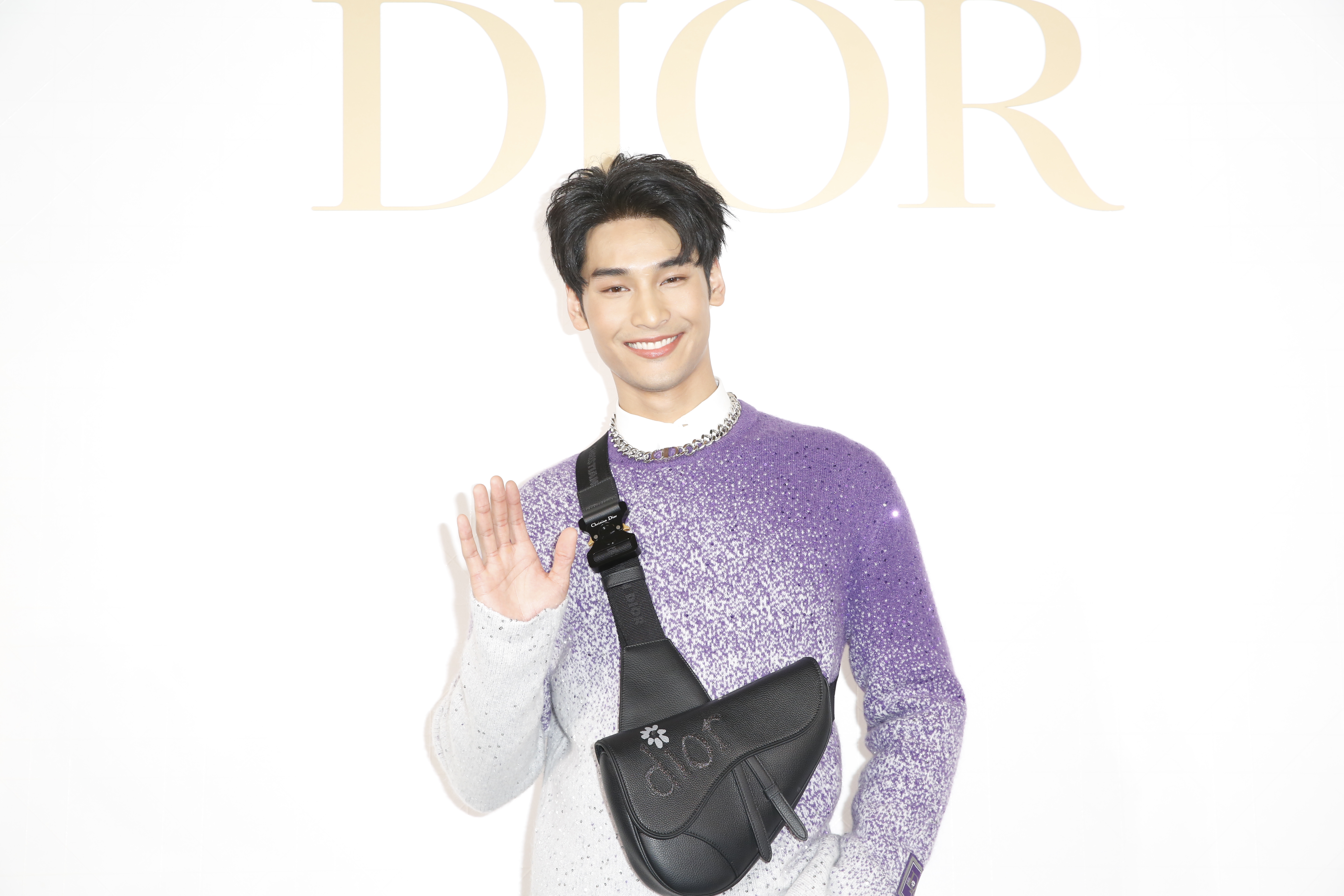 泰星陳立波Apo出席DIOR台北101旗艦店全新開幕活動，溫暖微笑甜到不行。