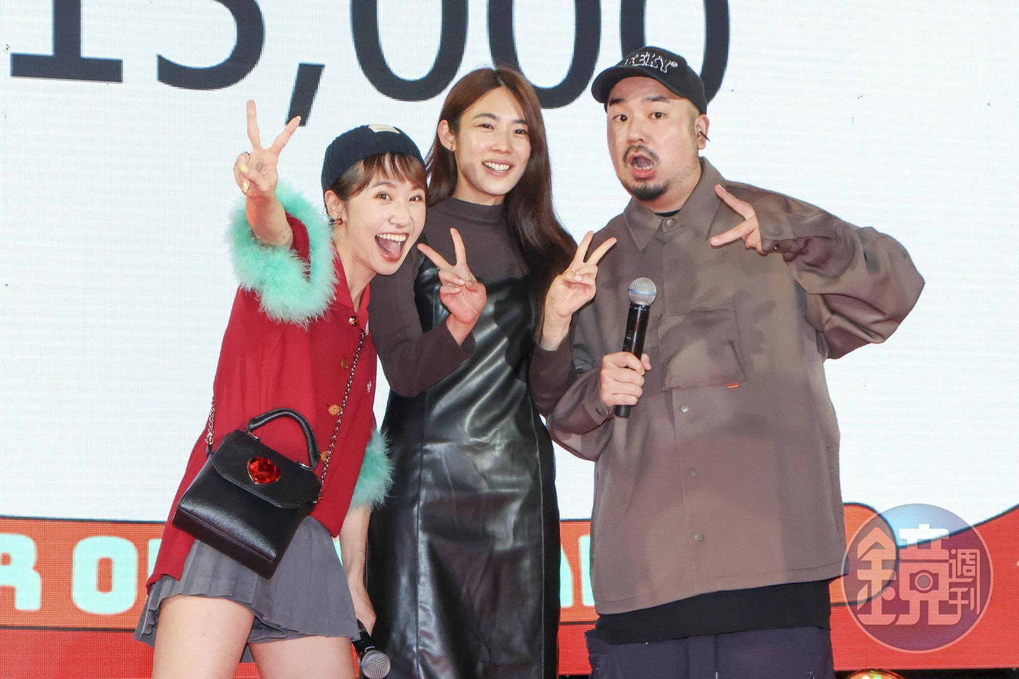 Lulu(左)、阿達(右)分手四年首次同台。