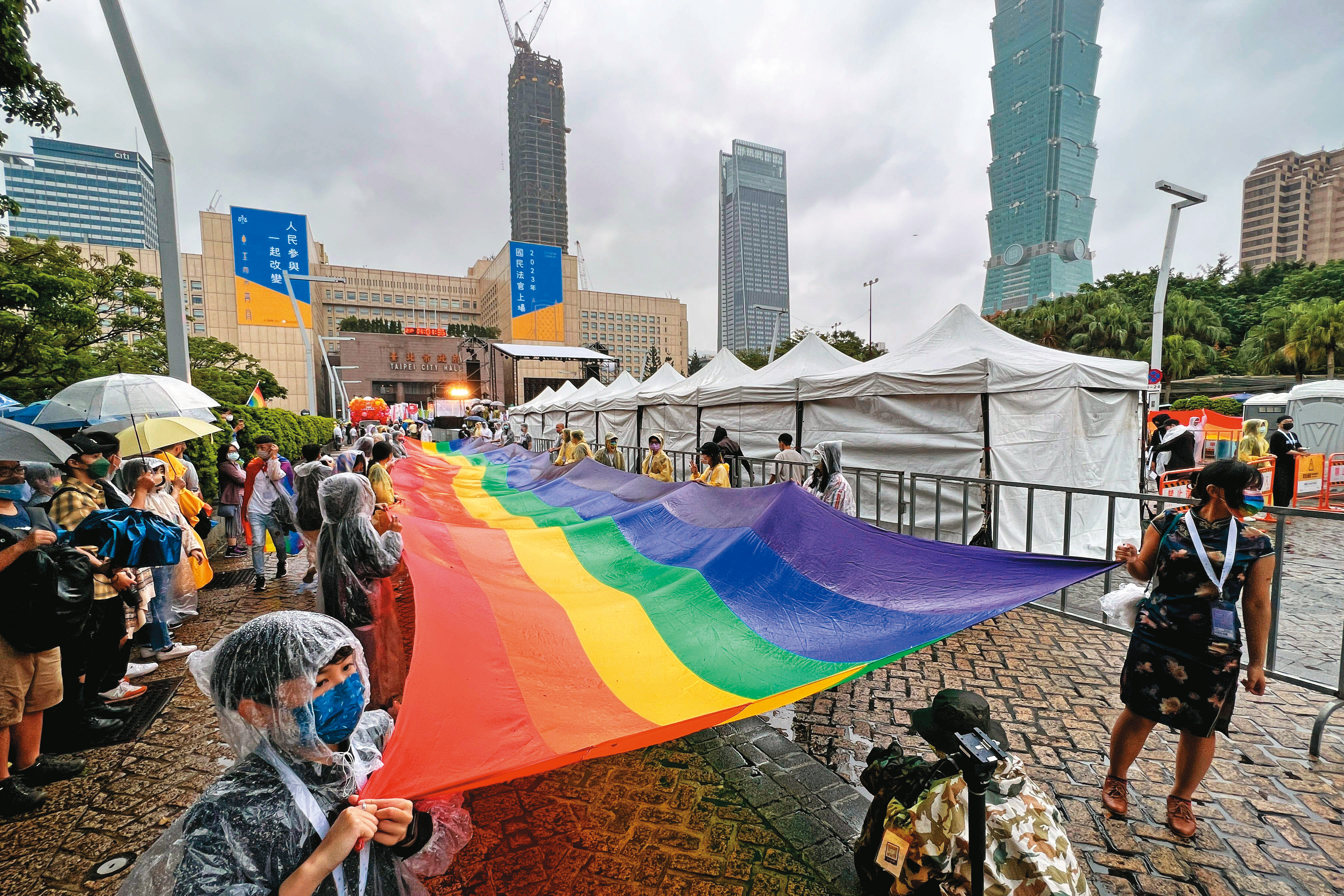 接任黨務後，賴清德有意調整婦女部的名稱及功能，以關注多元性別議題、推動性別平權。圖為去年同志大遊行畫面。