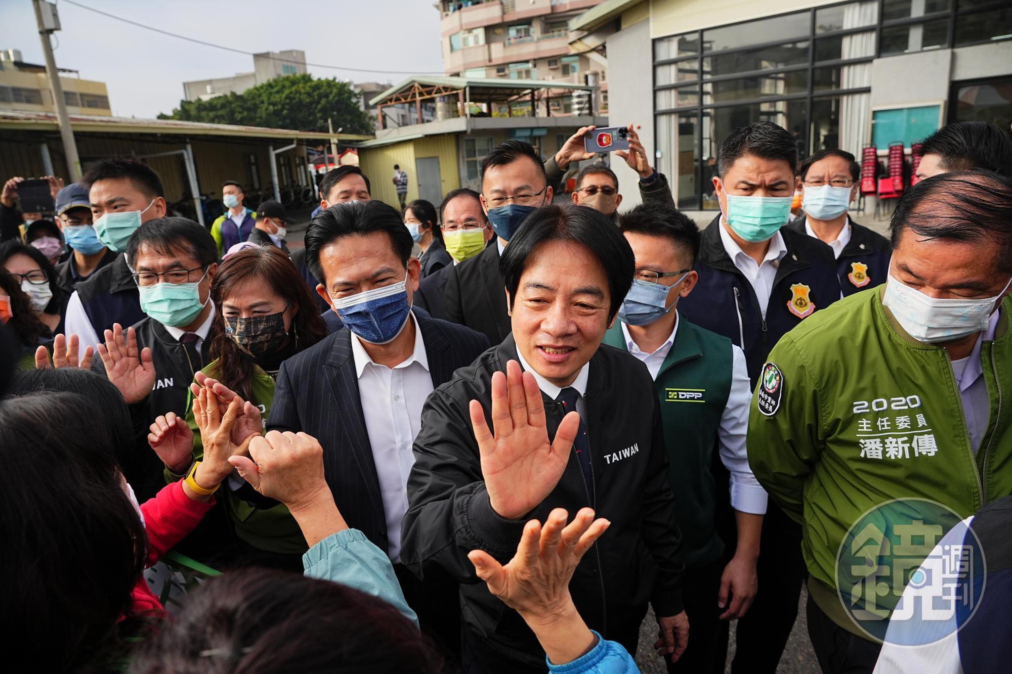 賴清德今親自出席民進黨第17屆黨主席補選,並且順利當選。