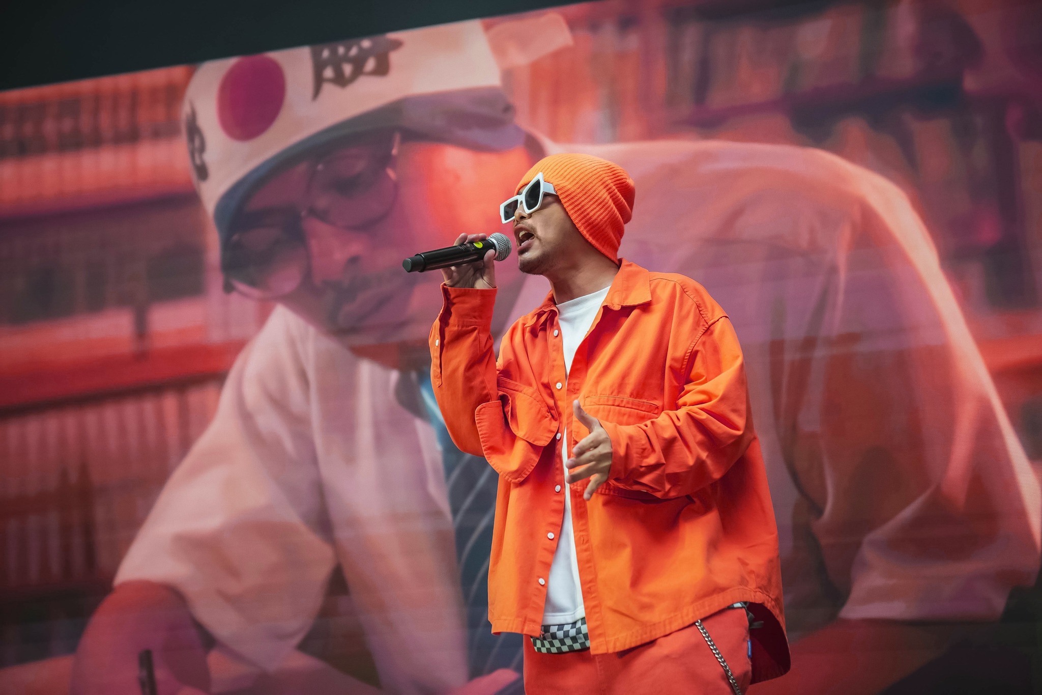 黃明志痛罵某位男星硬上小妹妹而且不戴套、內射。（翻攝黃明志臉書）