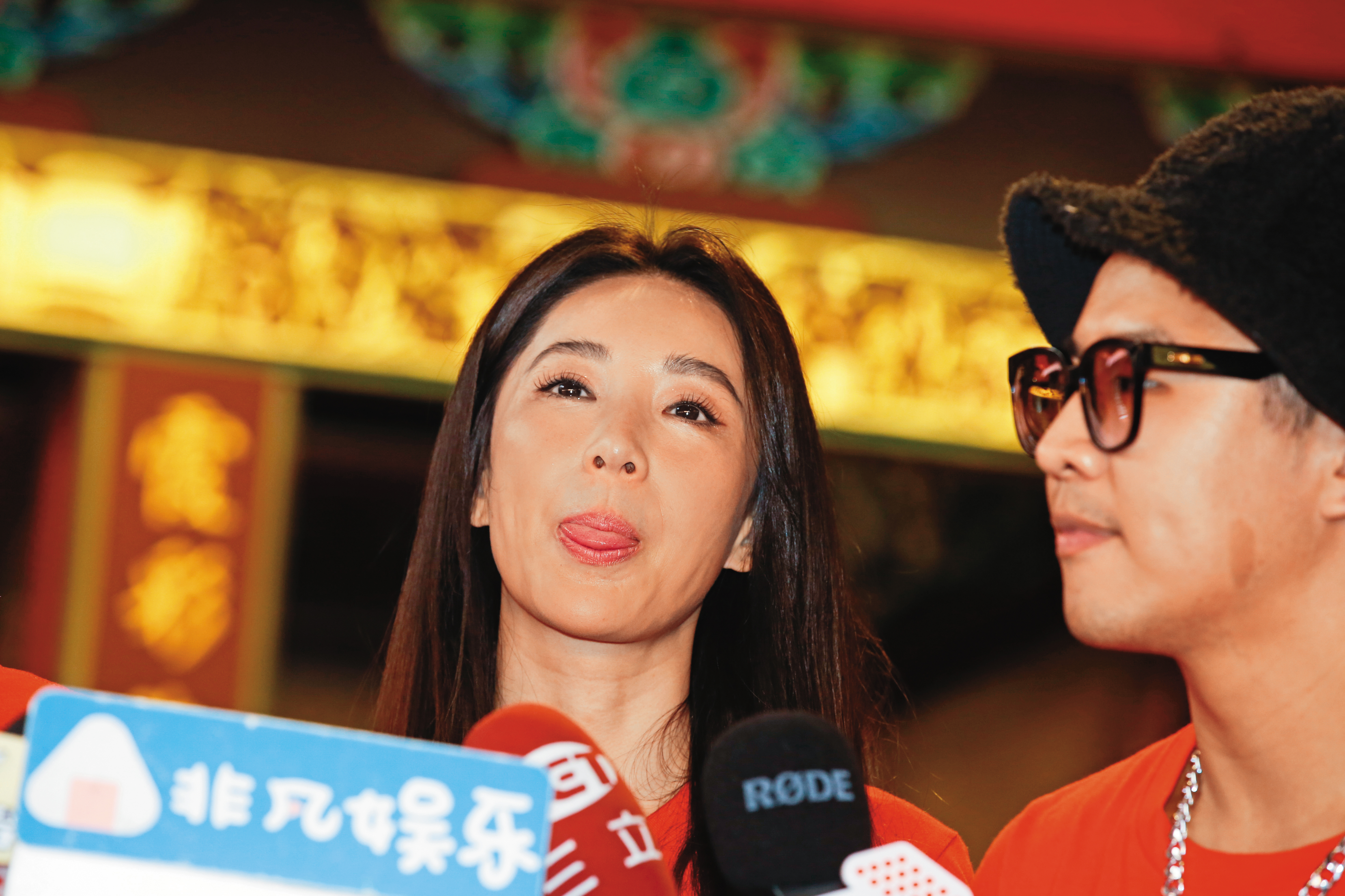 隋棠為新戲《詐團圓》到霞海城隍廟拜拜祈福，舌頭關不住，這就是所謂的「長舌婦」吧？