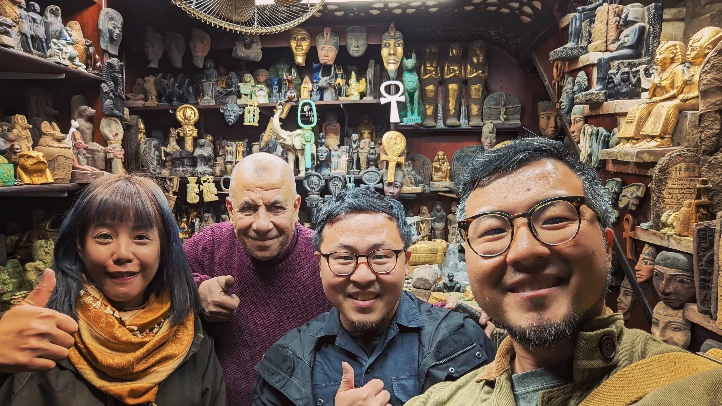 陳炫劭與友人遊埃及竟被警方誤認偷竊文物，一度遭到拘留讓台灣親友相當擔心。（翻攝自陳炫劭臉書）