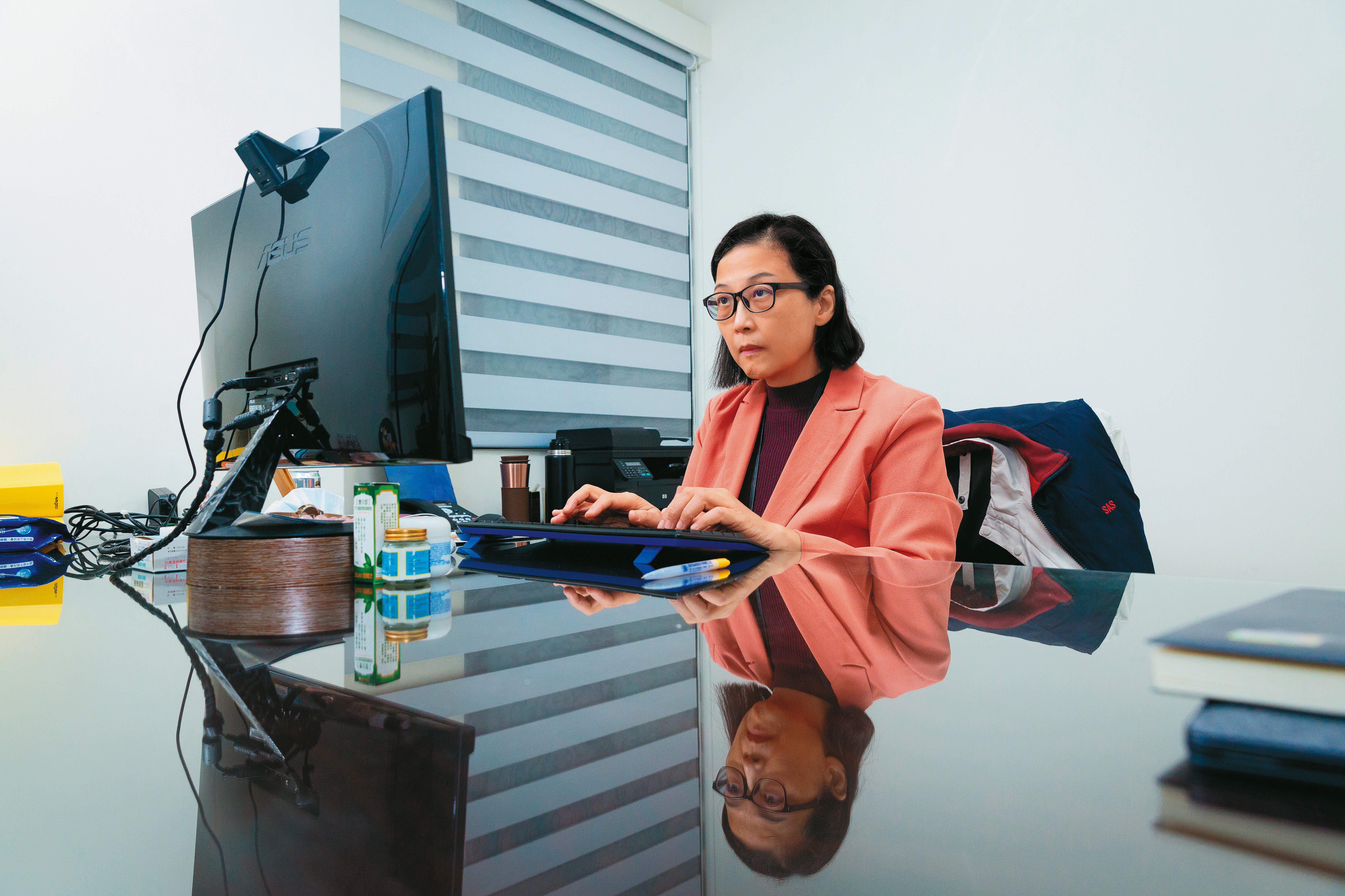 直擊徐秀蘭的辦公室，簡單、整齊又很樸實。