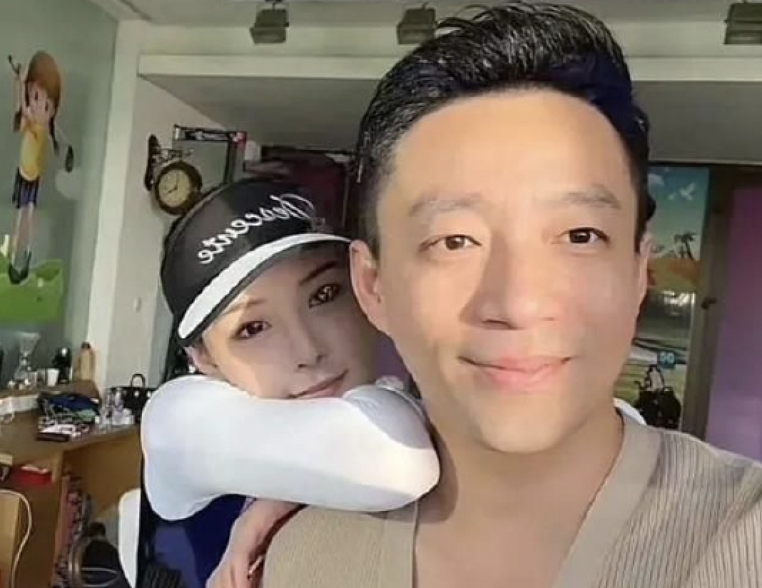 張穎穎不忍了，揭開汪小菲和張蘭一家真面目。（翻攝微博）