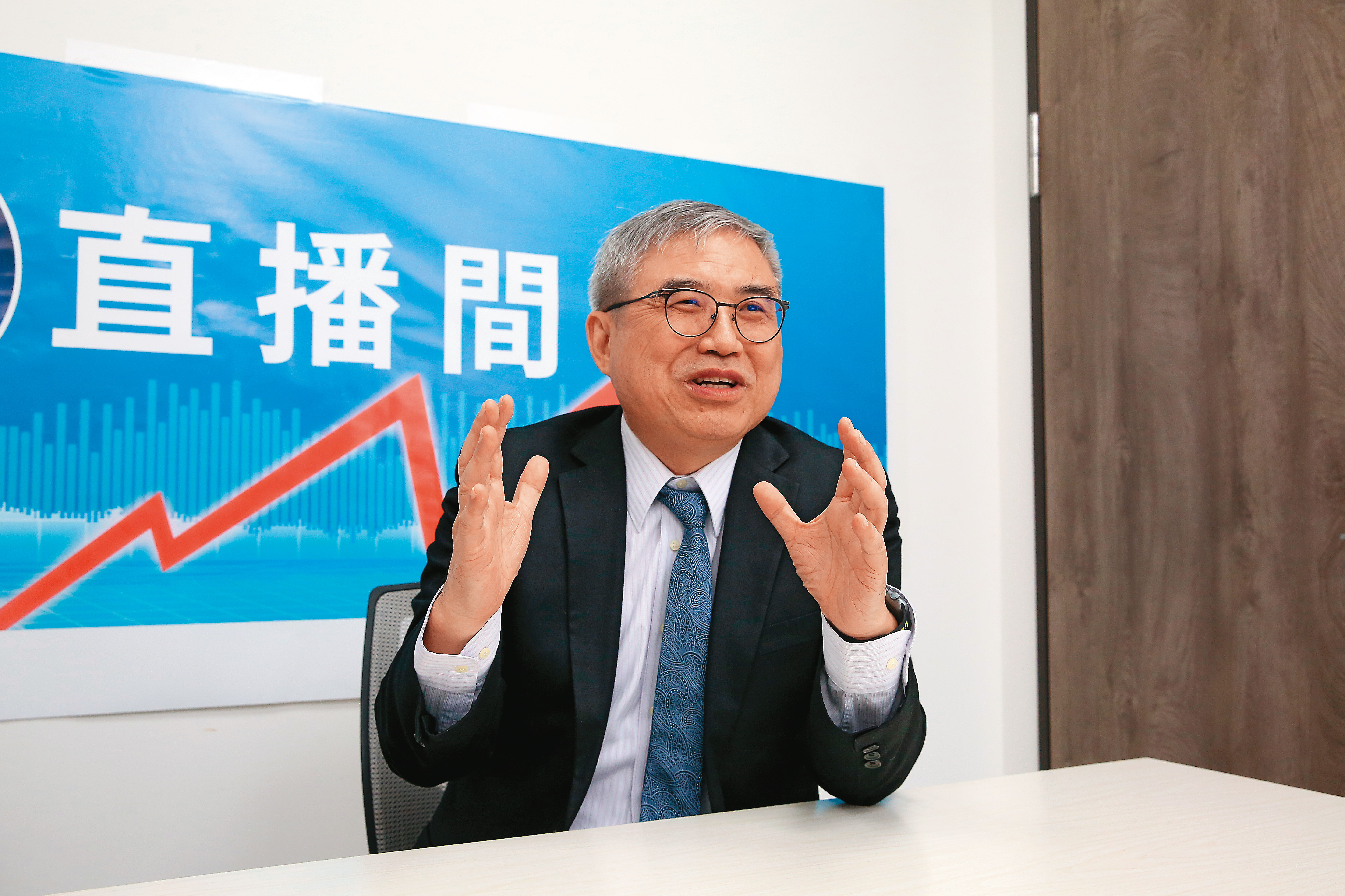 怪老子長年利用ETF進行資產配置，未來1年他會進行再平衡、買進0050。