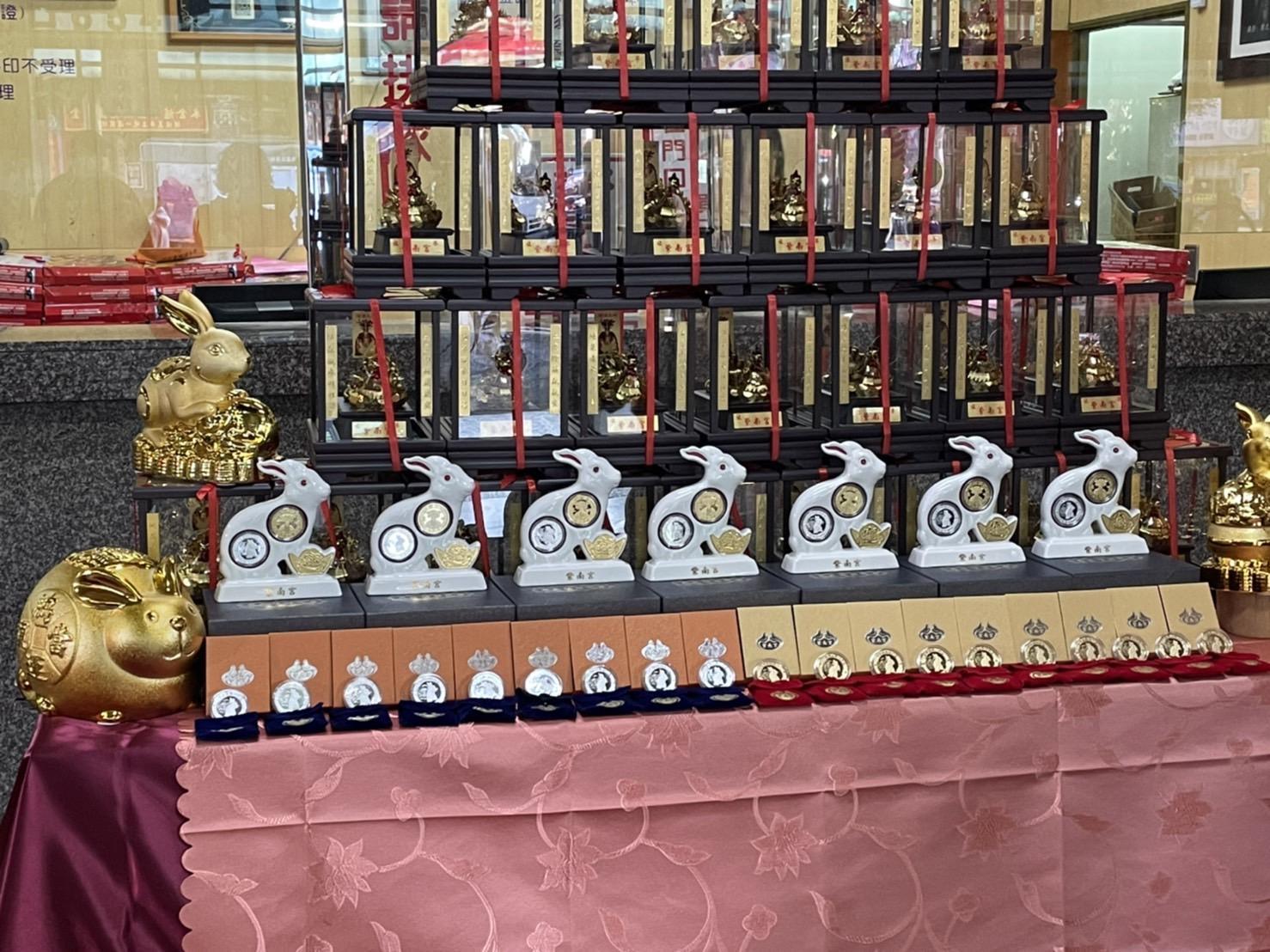 新春期間到財神廟求的錢母,可放入正南方的財庫位添好運。(翻攝自紫南宮臉書)