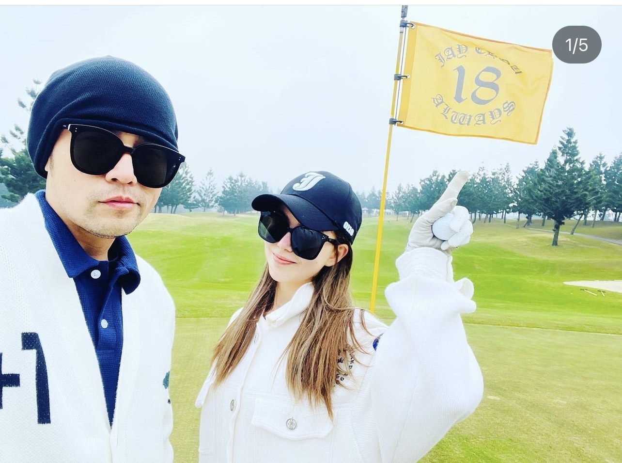 周杰倫在高爾夫球場開44歲生日趴。（翻攝自周杰倫IG）