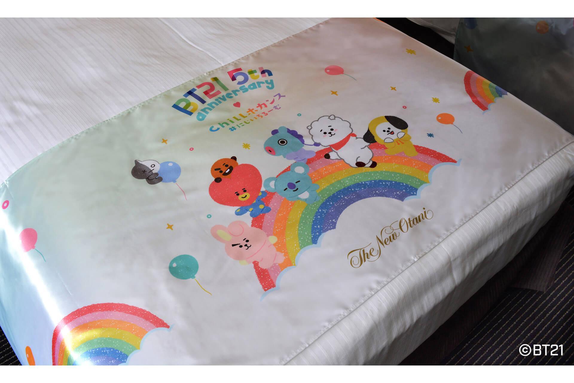 床上有BT21意象。(New Otani提供)