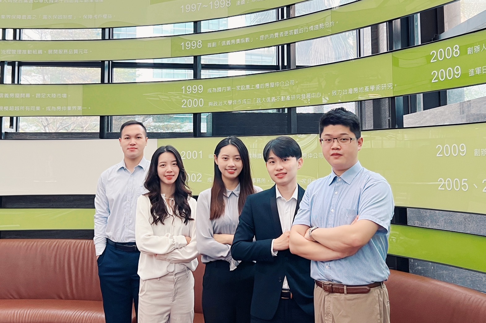 信義房屋首屆MA近期完成第一階段在業務單位半年的歷練，將進入總公司幕僚部門輪調。（信義房屋提供）